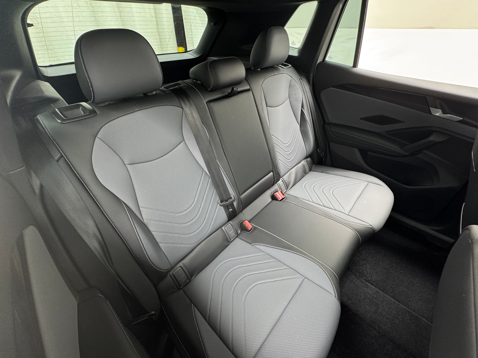 Thumbnail: 2025 Volkswagen Tiguan - 5