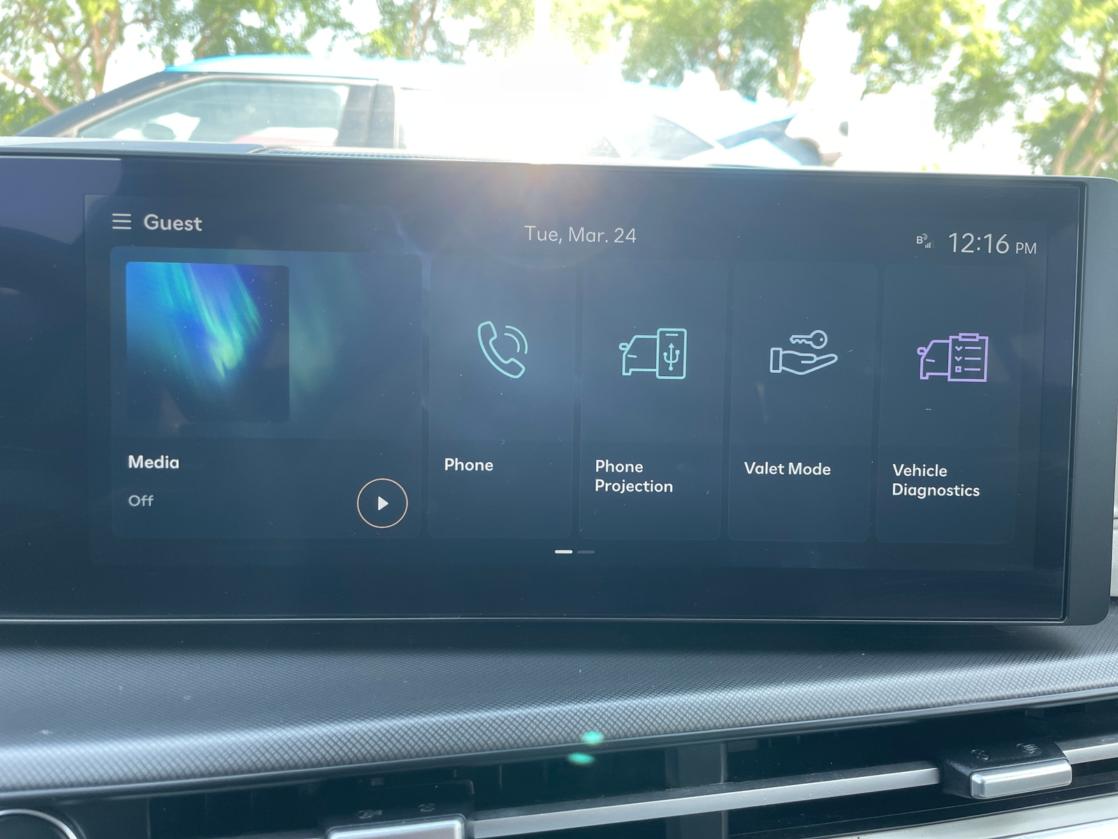 Thumbnail: 2025 Hyundai Santa Fe - 4