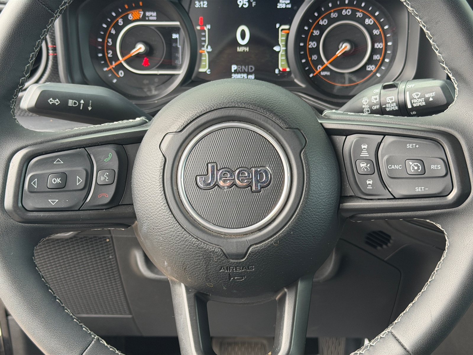 Thumbnail: 2025 Jeep Wrangler - 5