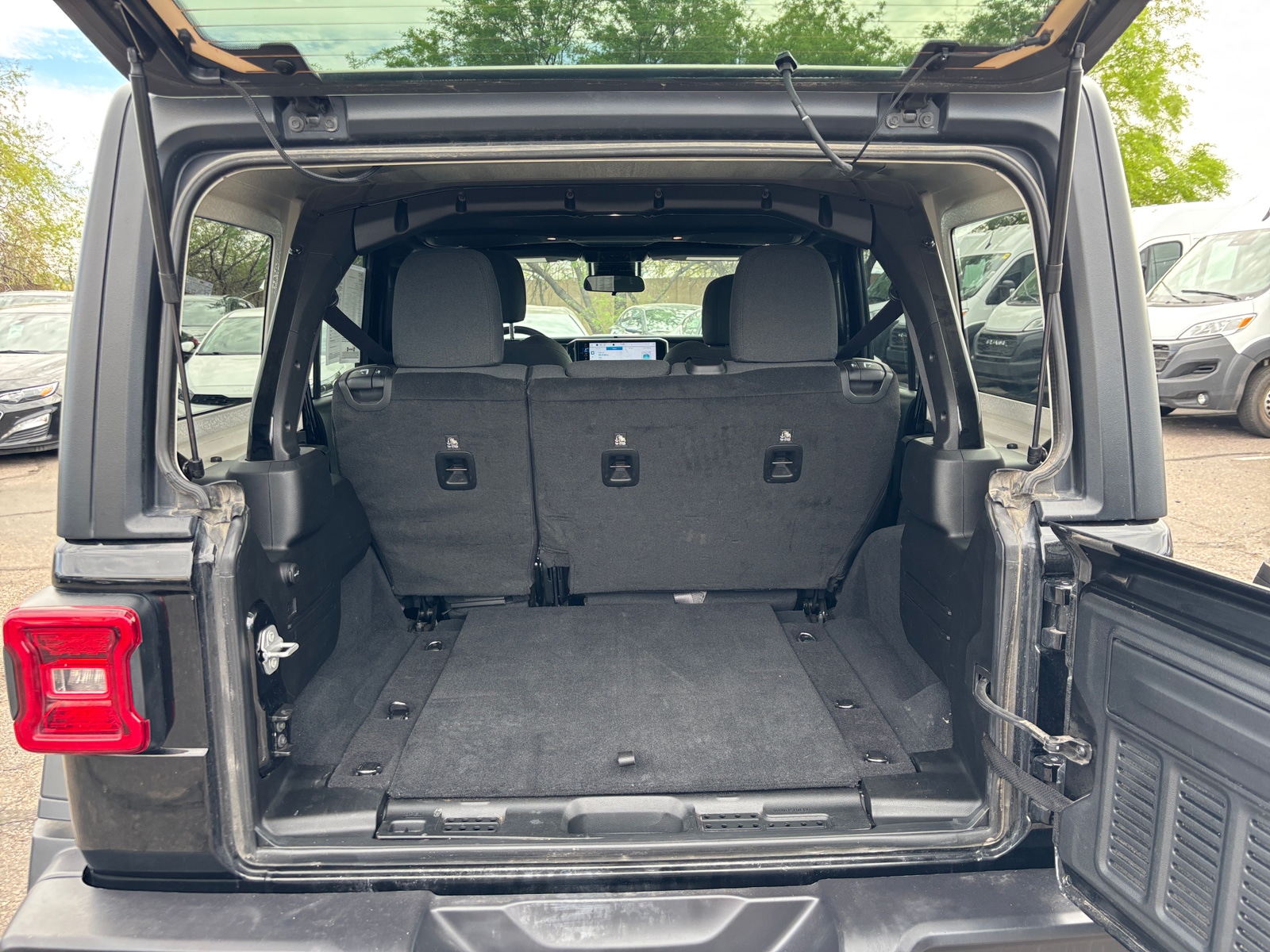 Thumbnail: 2025 Jeep Wrangler - 6