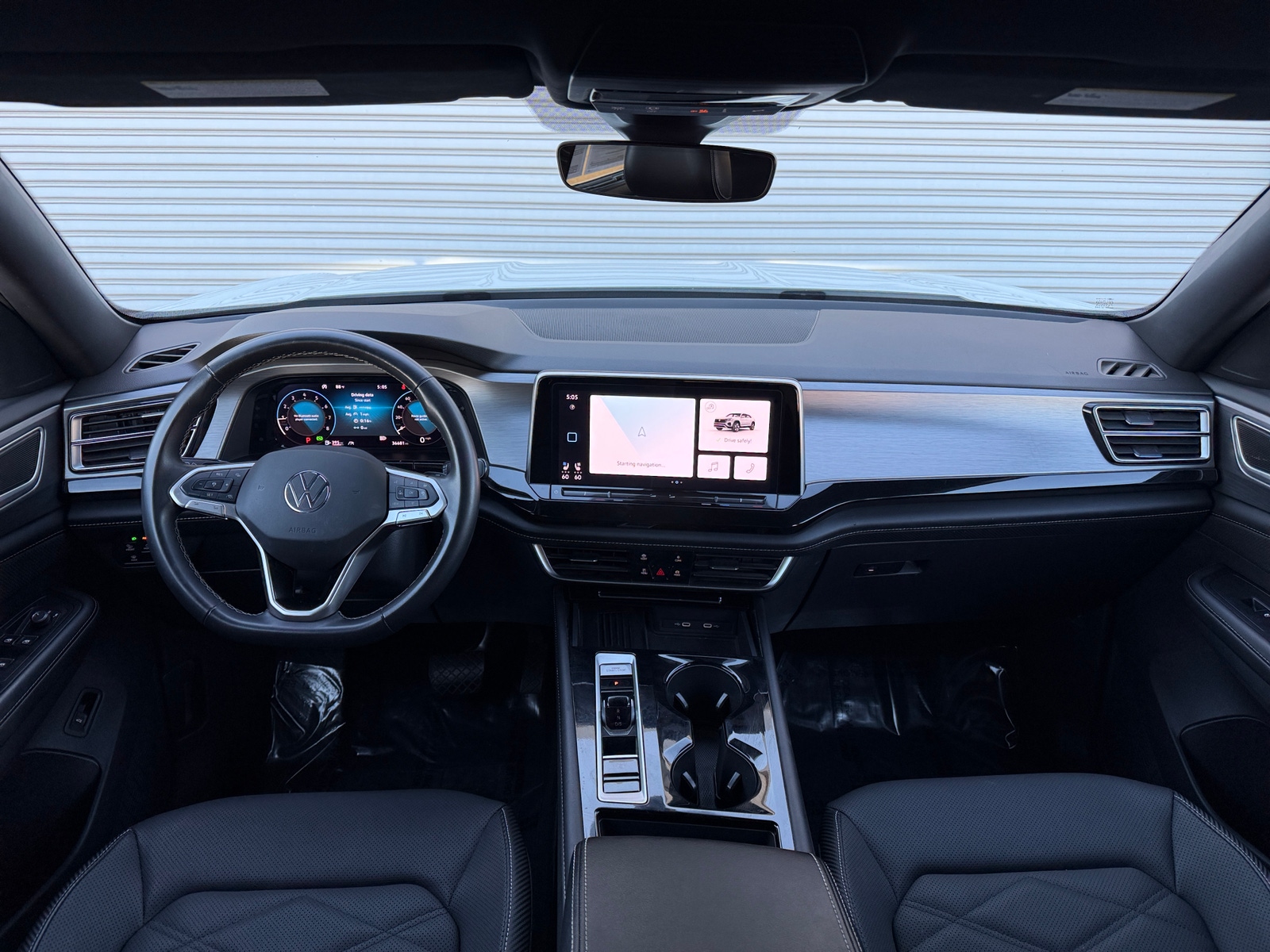 Thumbnail: 2025 Volkswagen Atlas - 3