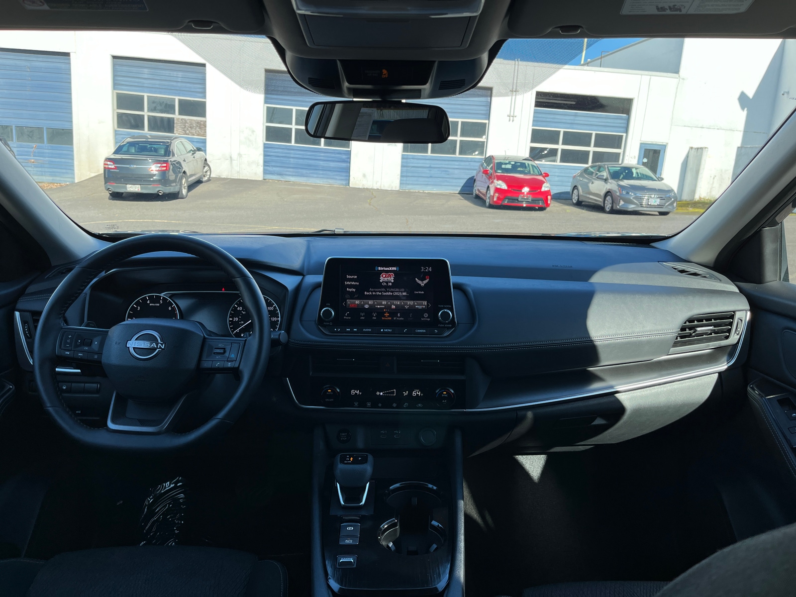 Thumbnail: 2025 Nissan Rogue - 3