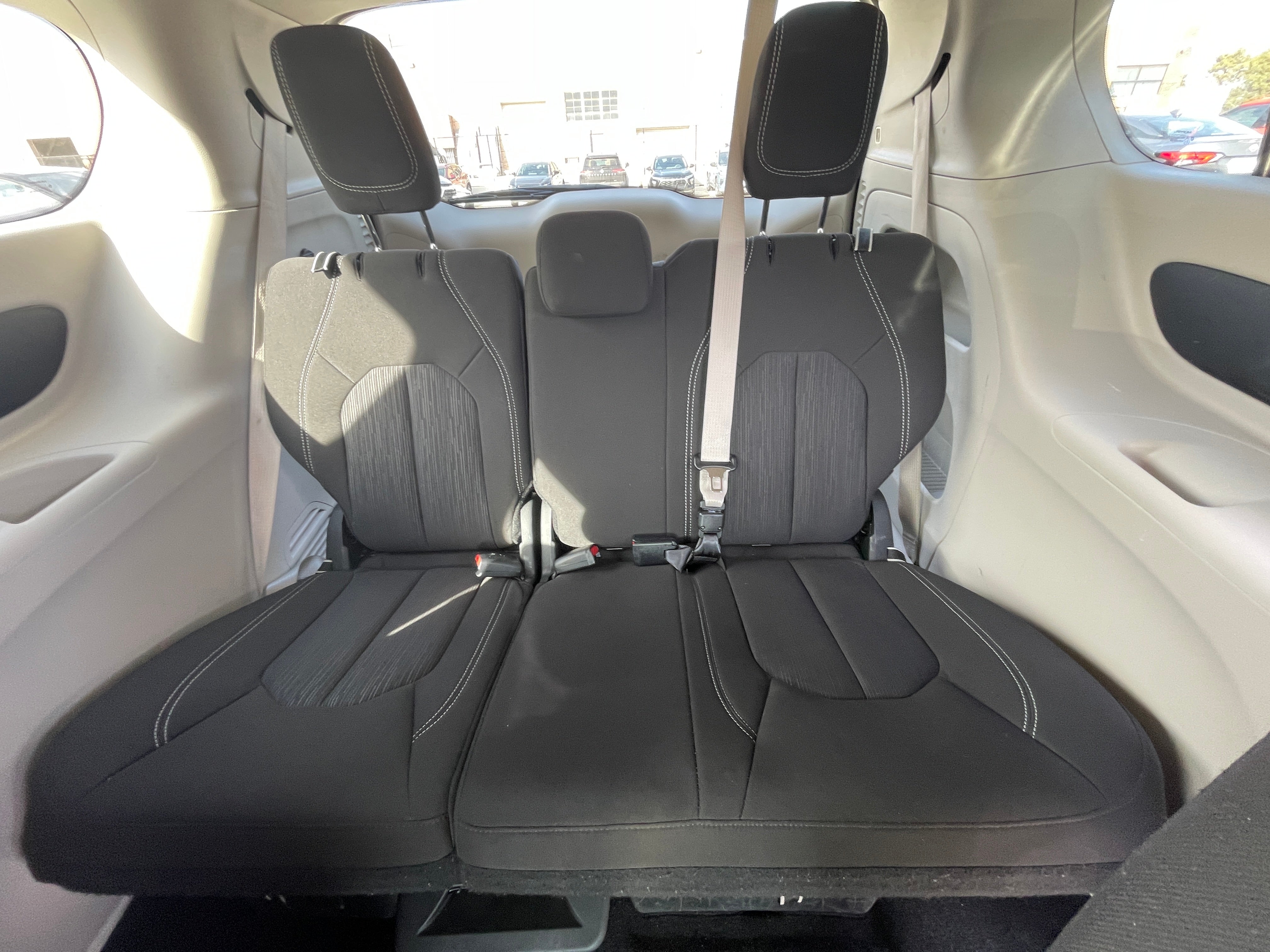 Thumbnail: 2024 Chrysler Voyager - 6