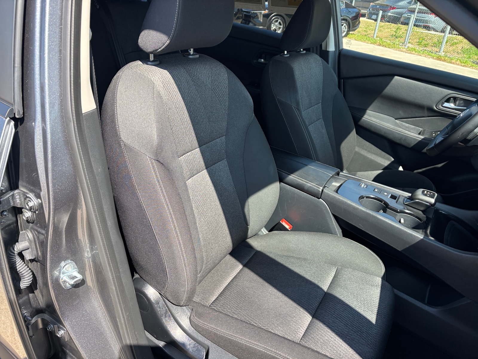 Thumbnail: 2025 Nissan Rogue - 2