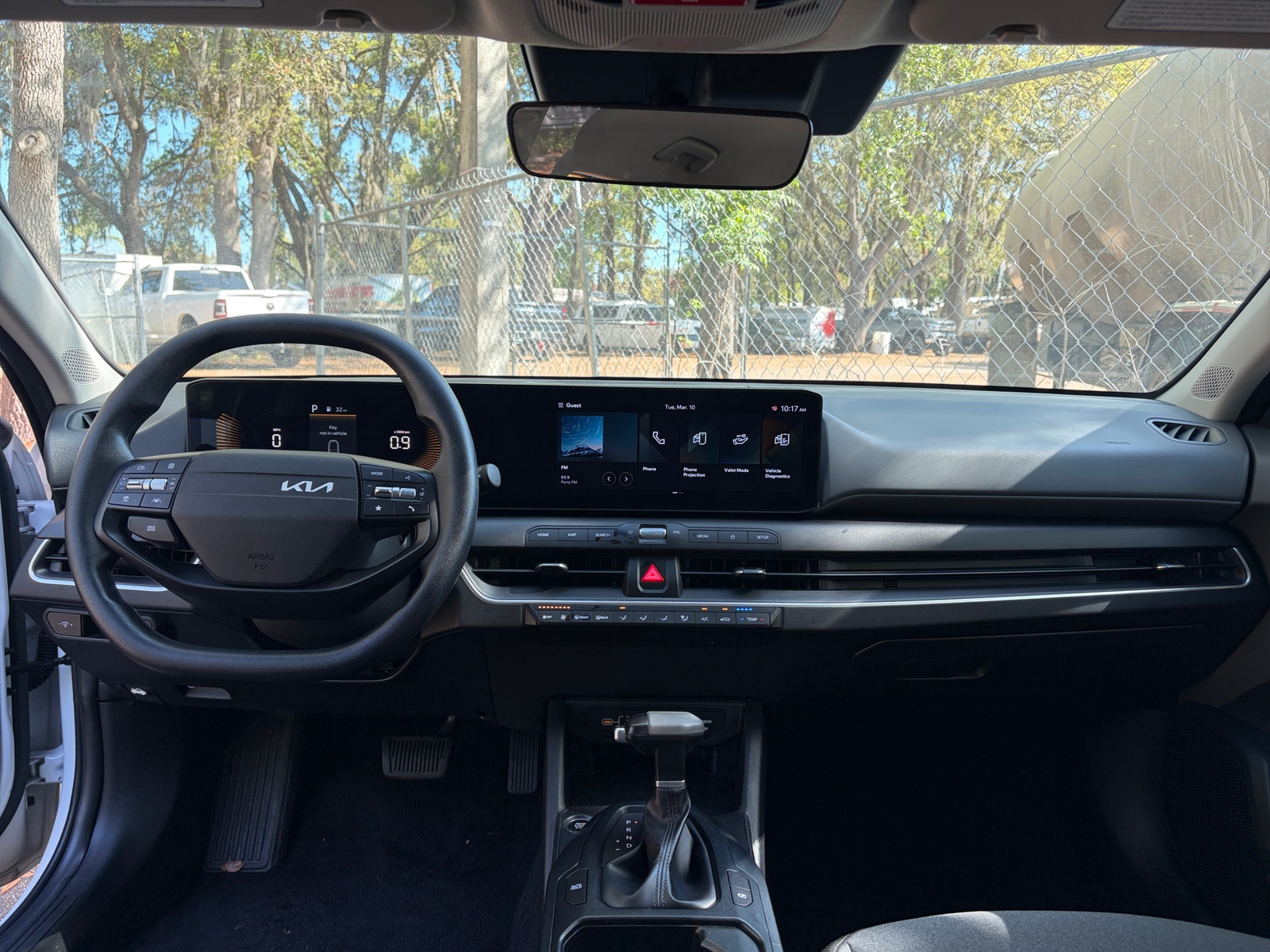 Thumbnail: 2025 Kia K4 - 3