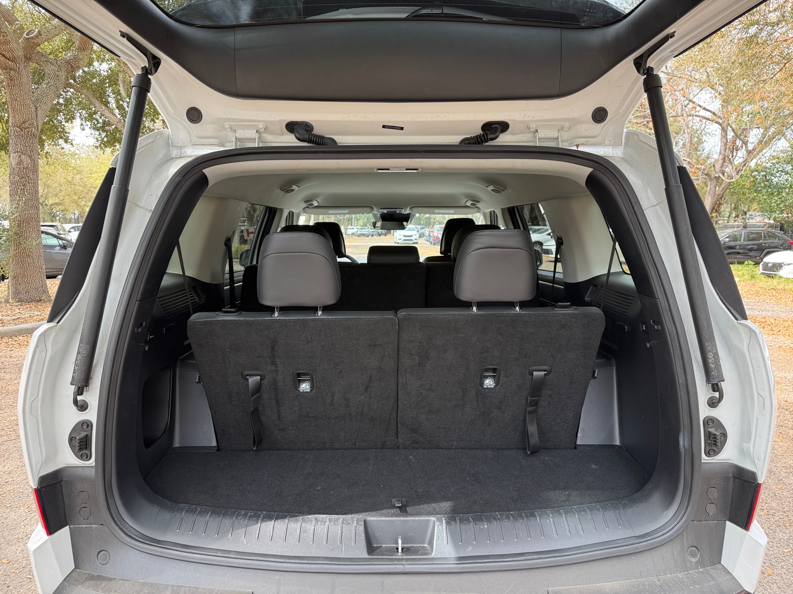 Thumbnail: 2025 Hyundai Santa Fe - 5