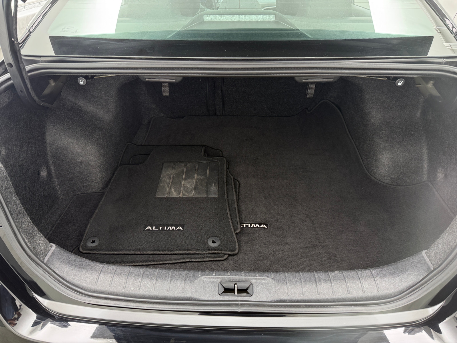 Thumbnail: 2025 Nissan Altima - 7