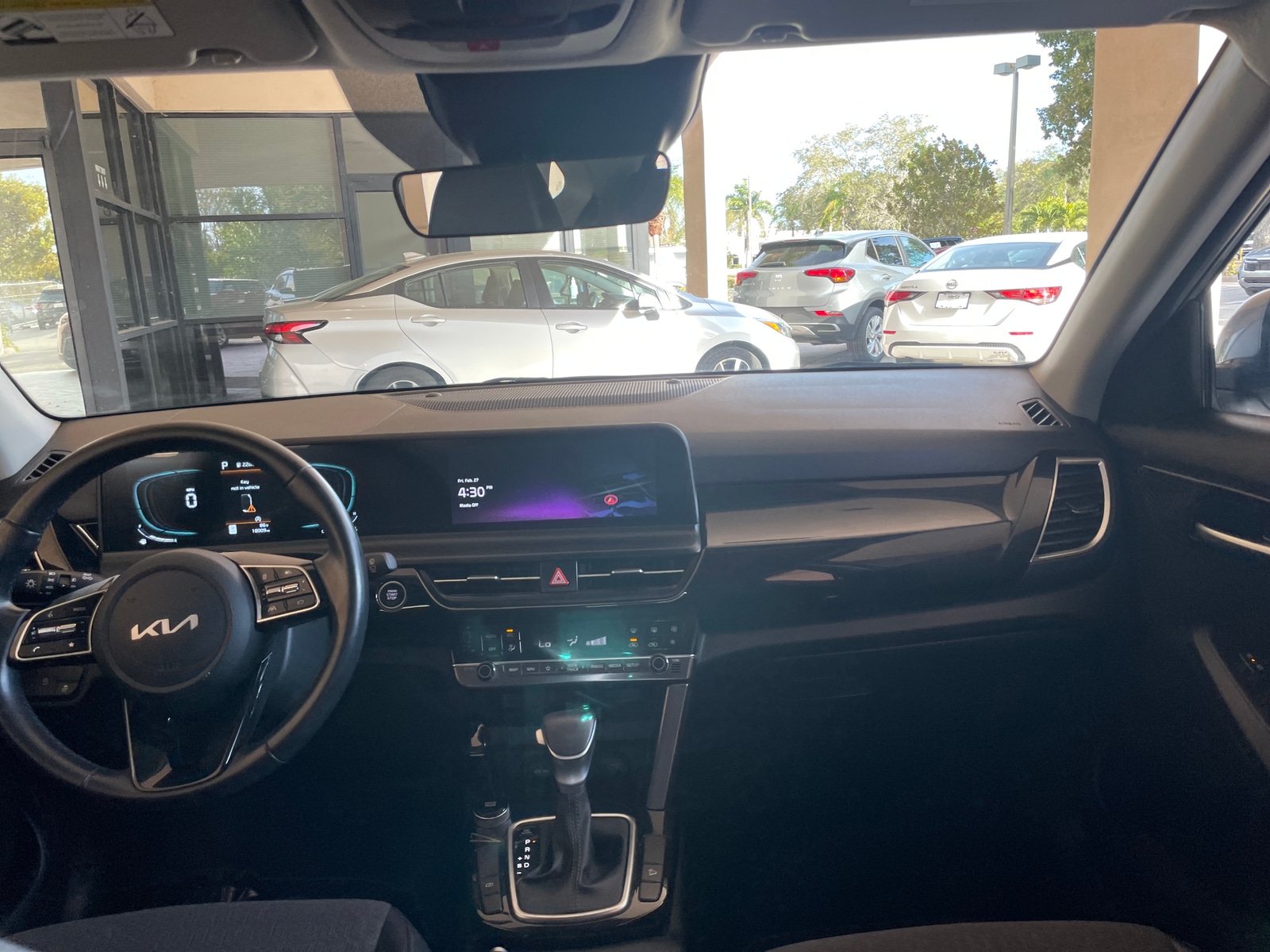 Thumbnail: 2025 Kia Seltos - 3