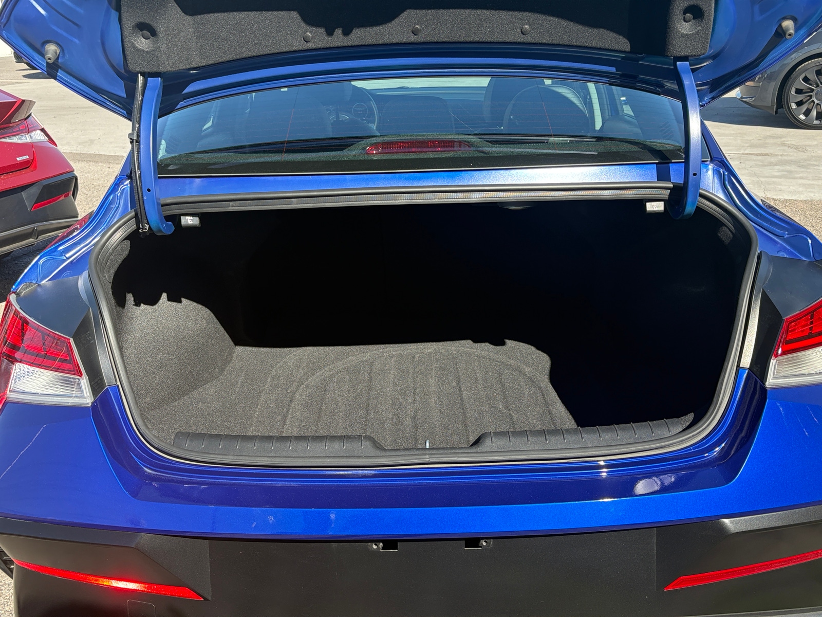 Thumbnail: 2025 Hyundai Elantra - 6