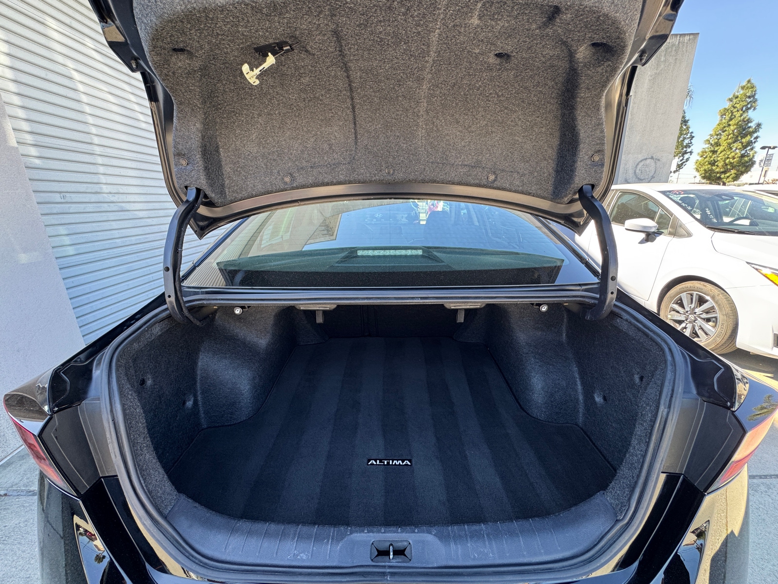 Thumbnail: 2025 Nissan Altima - 6