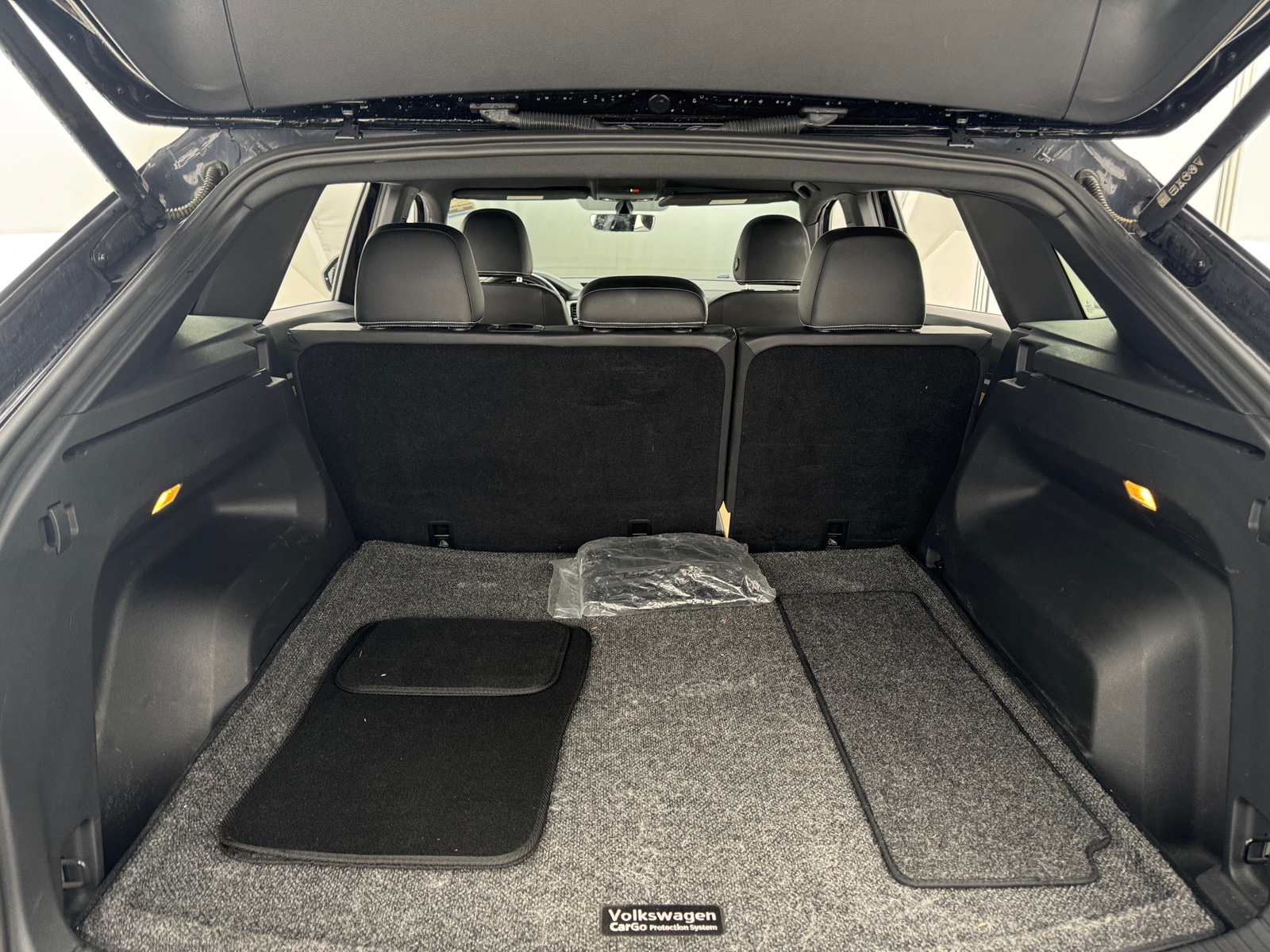 Thumbnail: 2023 Volkswagen Atlas - 7