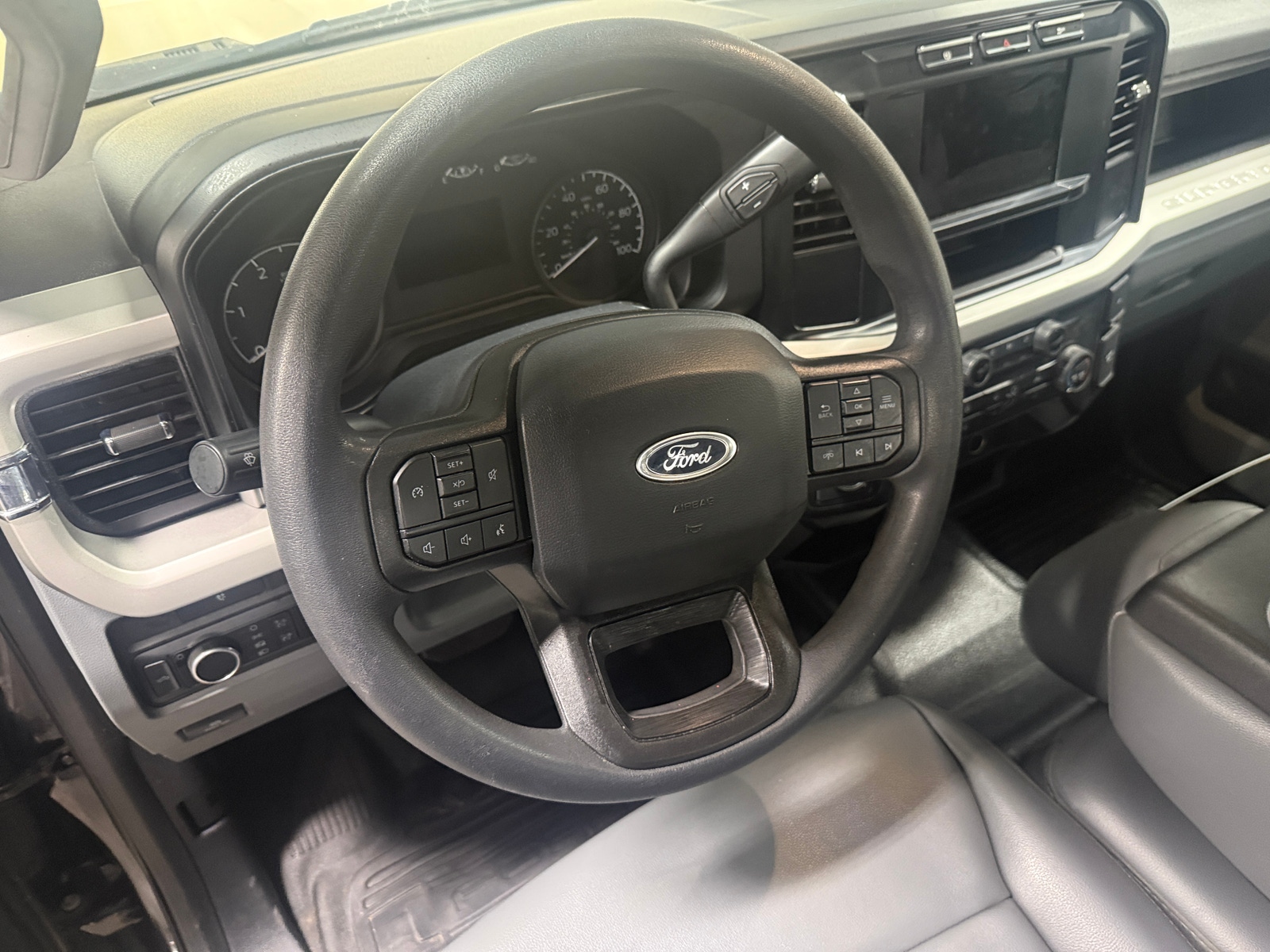 Thumbnail: 2024 Ford Econoline - 4