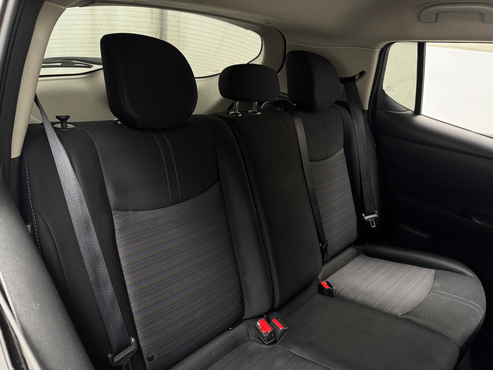 Thumbnail: 2022 Nissan Leaf - 6