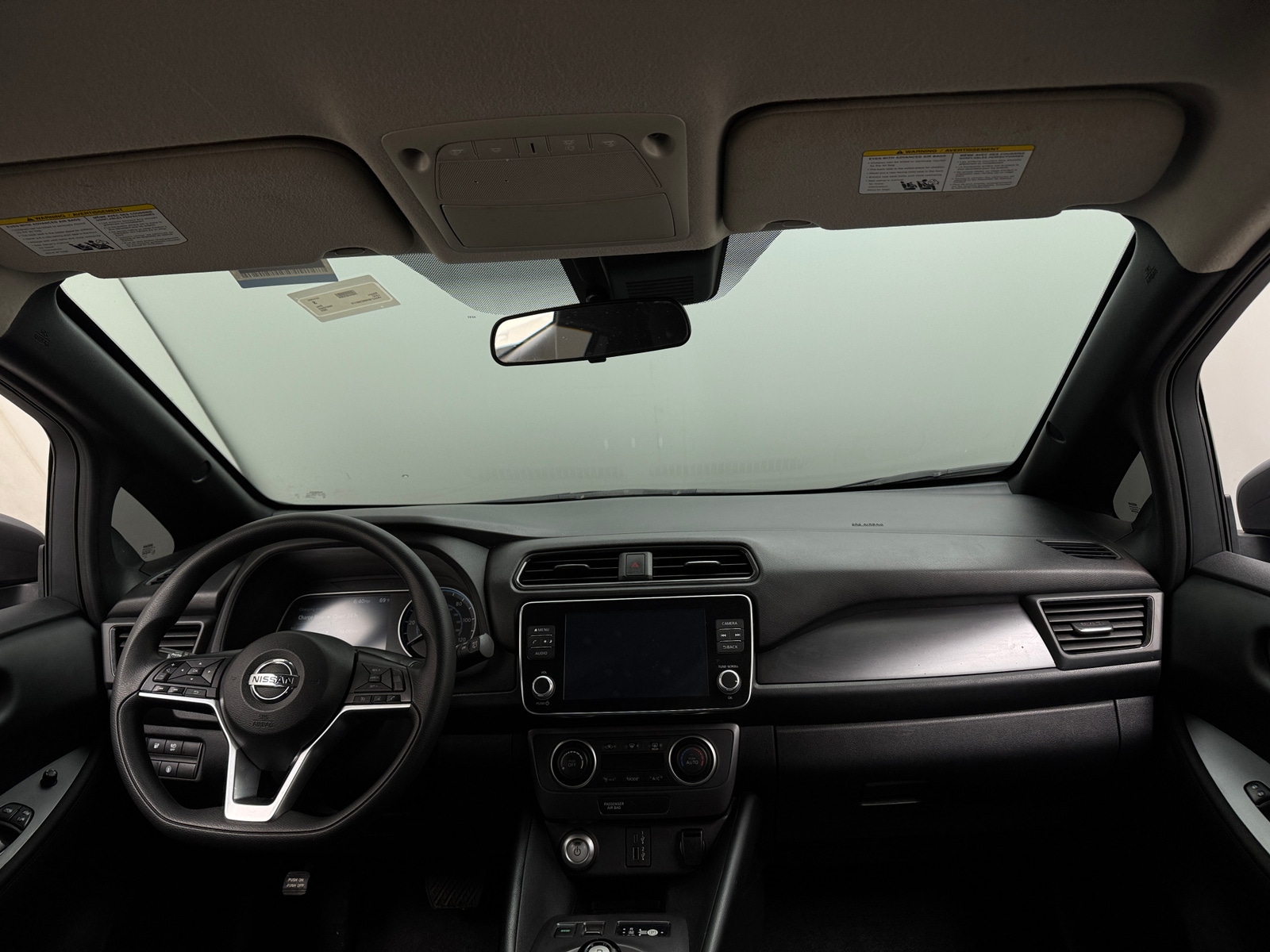 Thumbnail: 2022 Nissan Leaf - 3