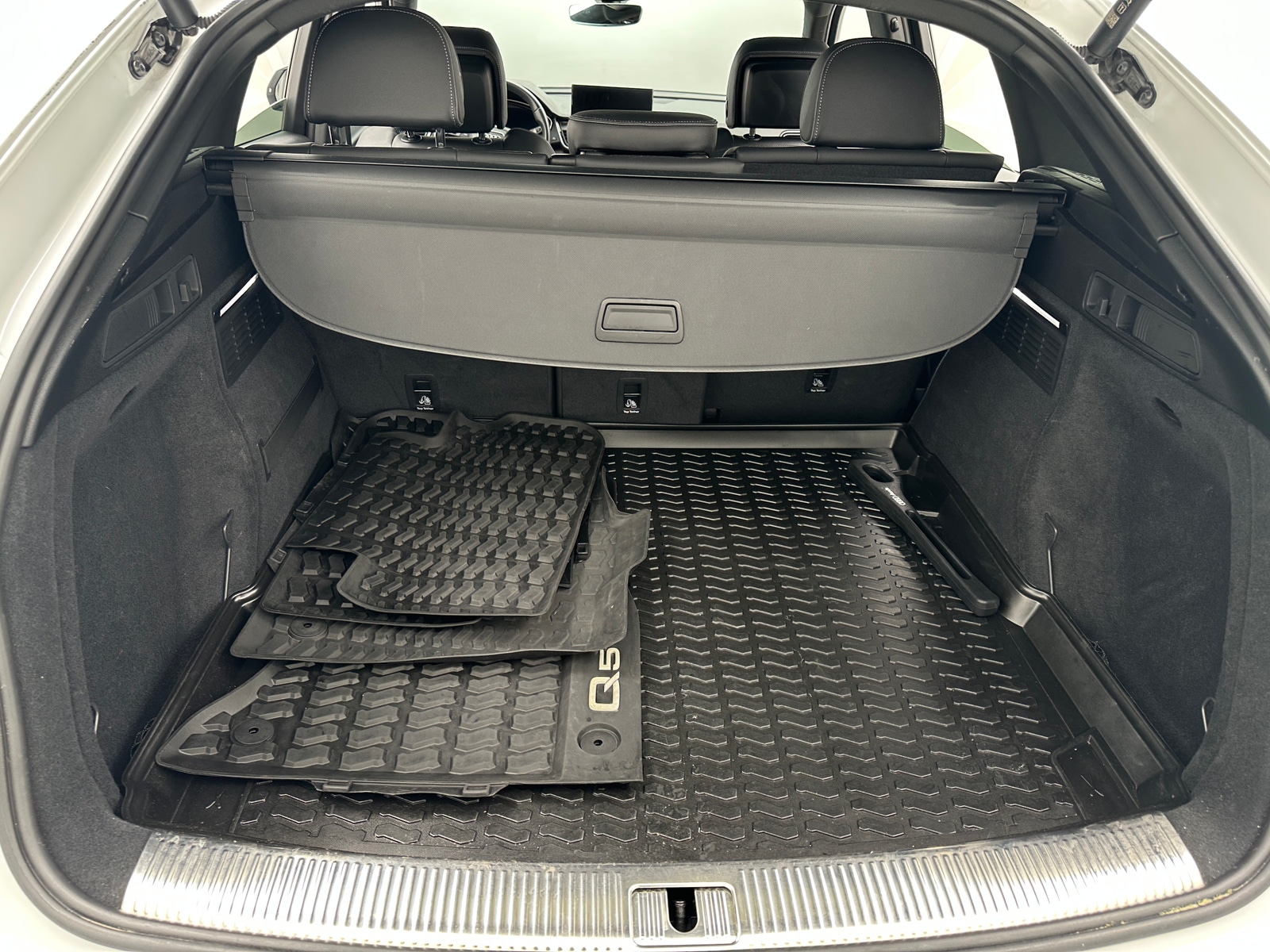 Thumbnail: 2022 Audi Q5 - 6