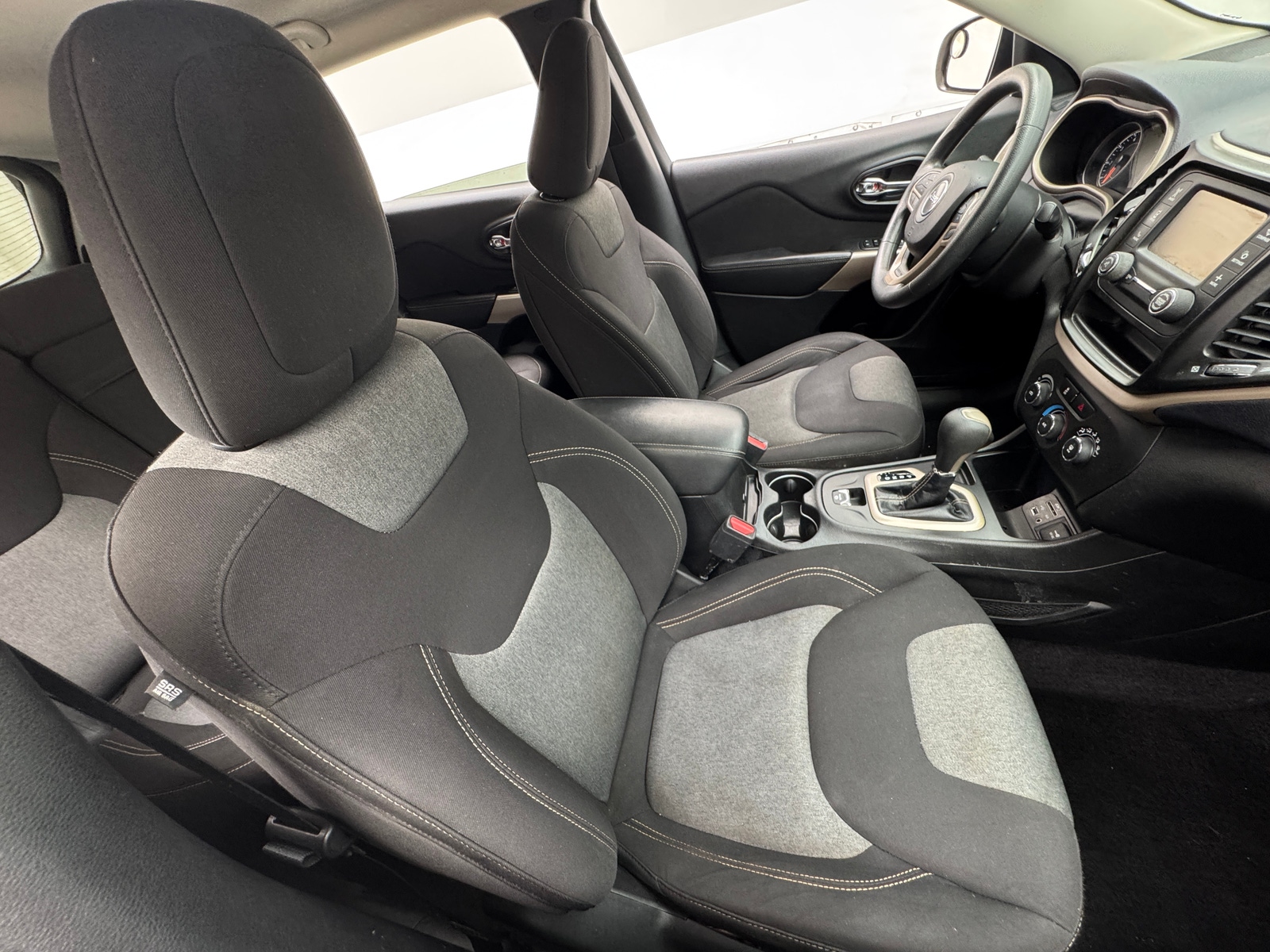 Thumbnail: 2018 Jeep Cherokee - 2