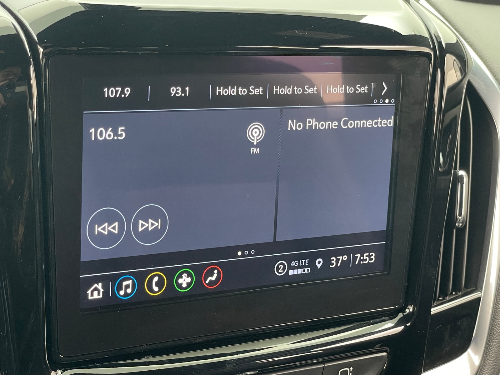 Thumbnail: 2022 Chevrolet Traverse - 3