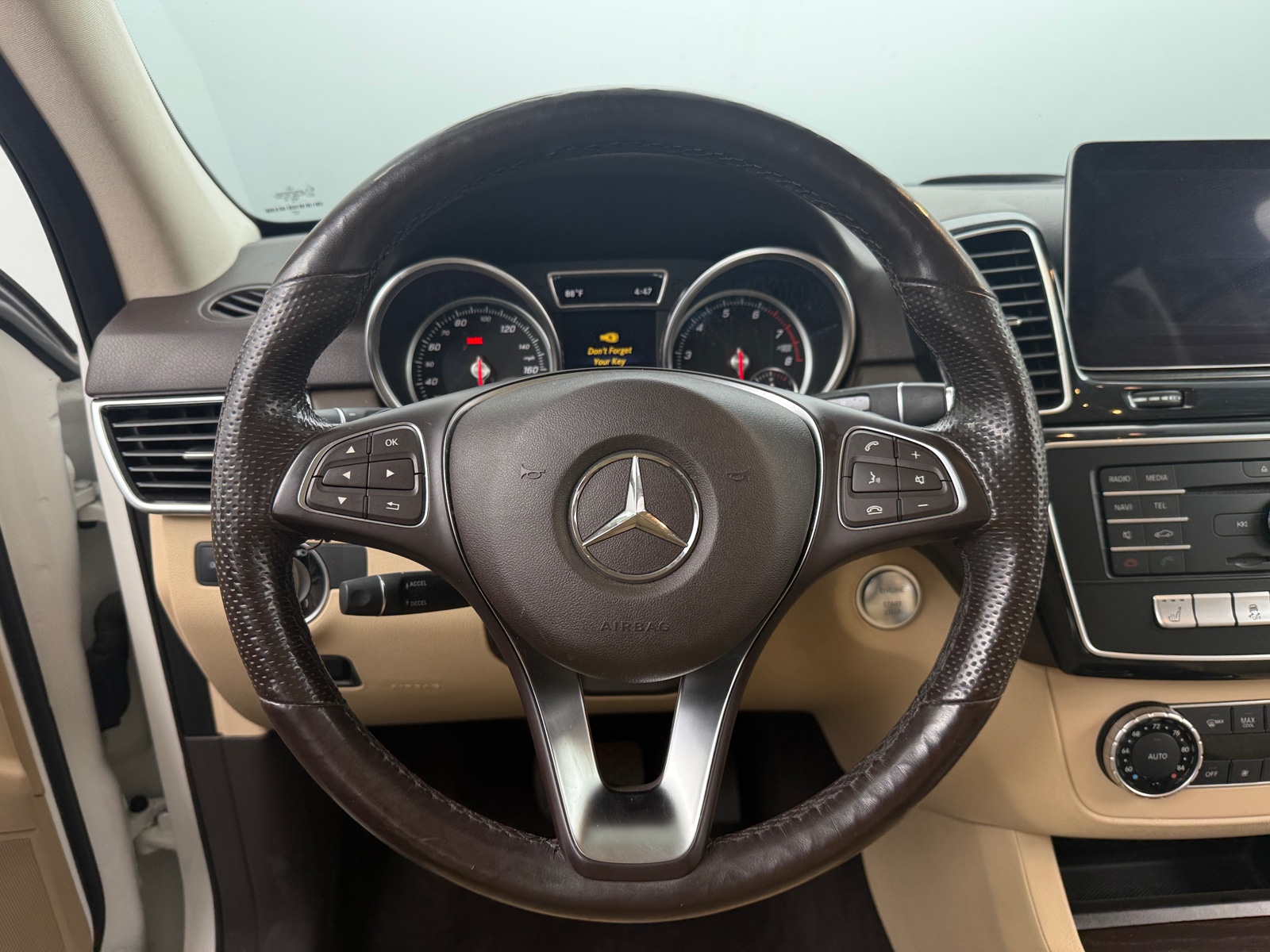 Thumbnail: 2018 Mercedes-Benz GLE - 4