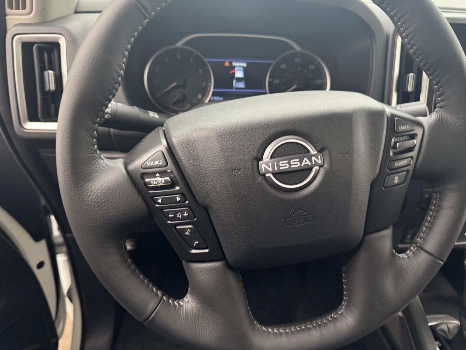 Thumbnail: 2025 Nissan Frontier - 5