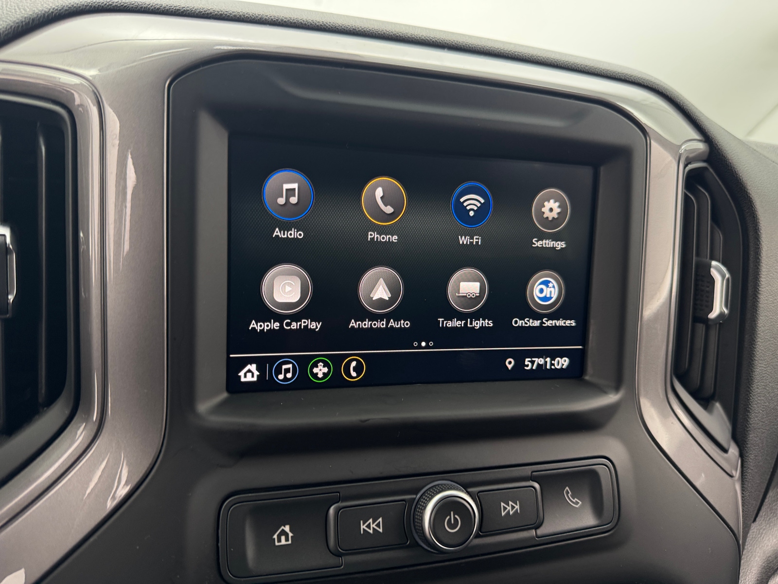 Thumbnail: 2021 Chevrolet Silverado 1500 - 4