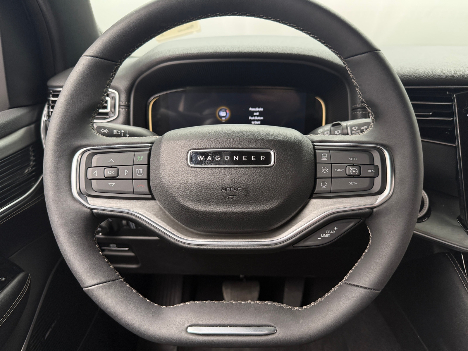 Thumbnail: 2024 Jeep Wagoneer - 4