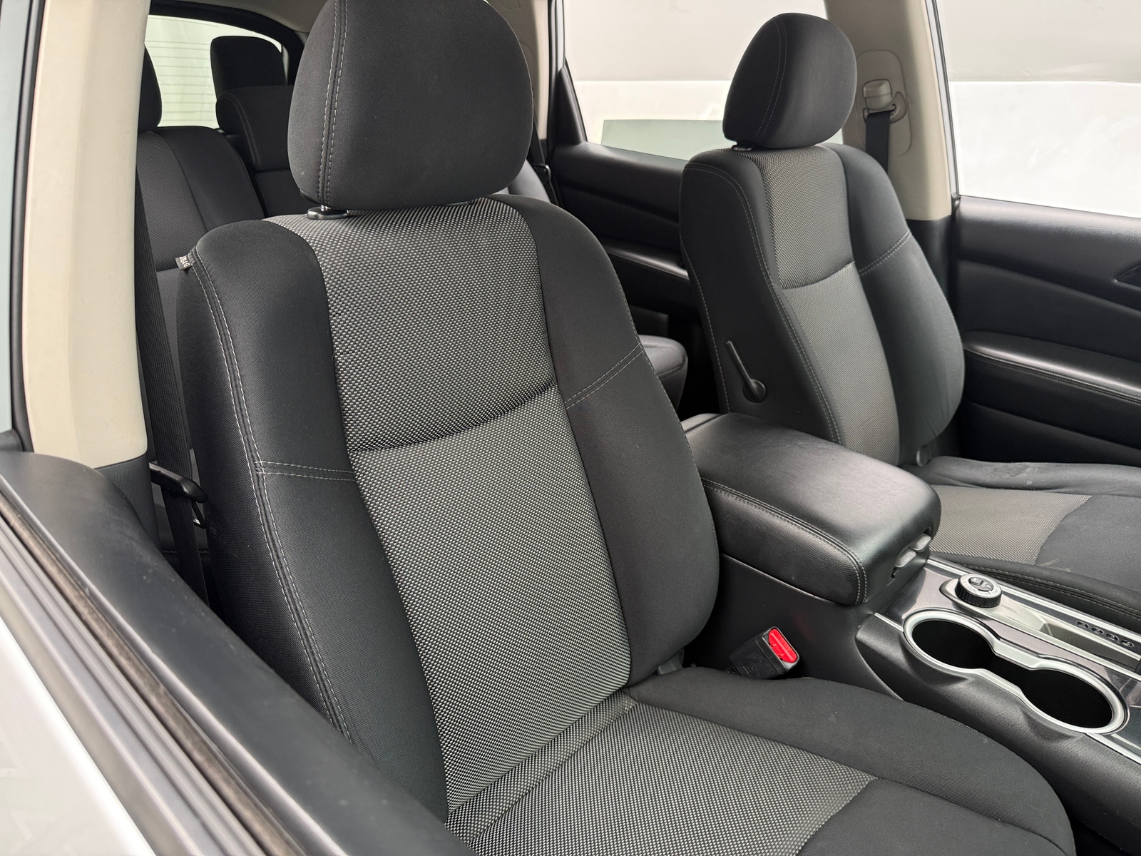 Thumbnail: 2019 Nissan Pathfinder - 2