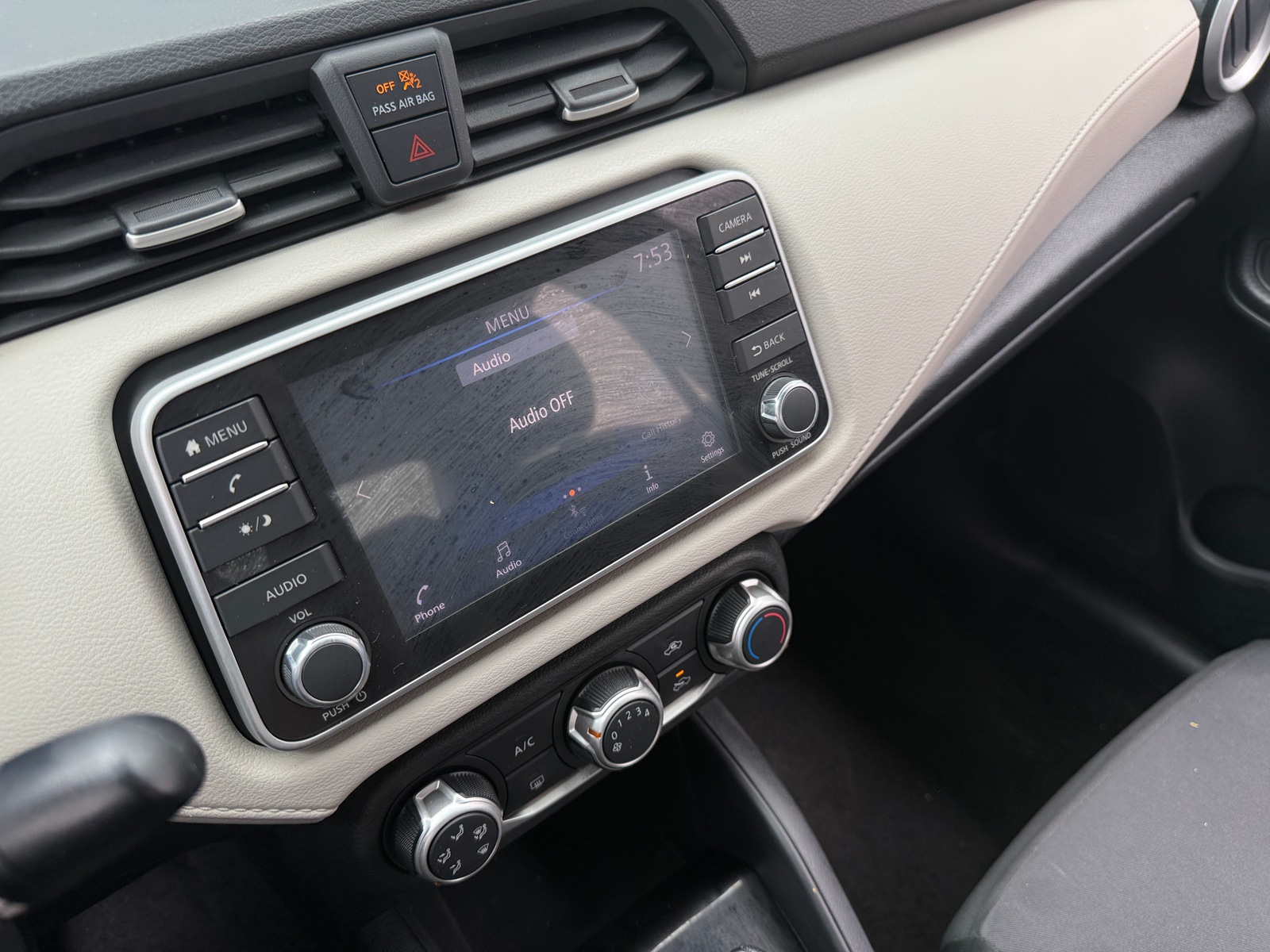 Thumbnail: 2021 Nissan Versa - 4