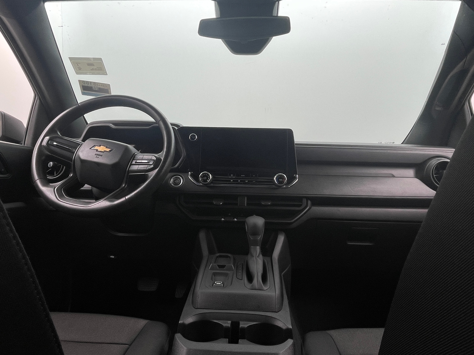 Thumbnail: 2024 Chevrolet Colorado - 3