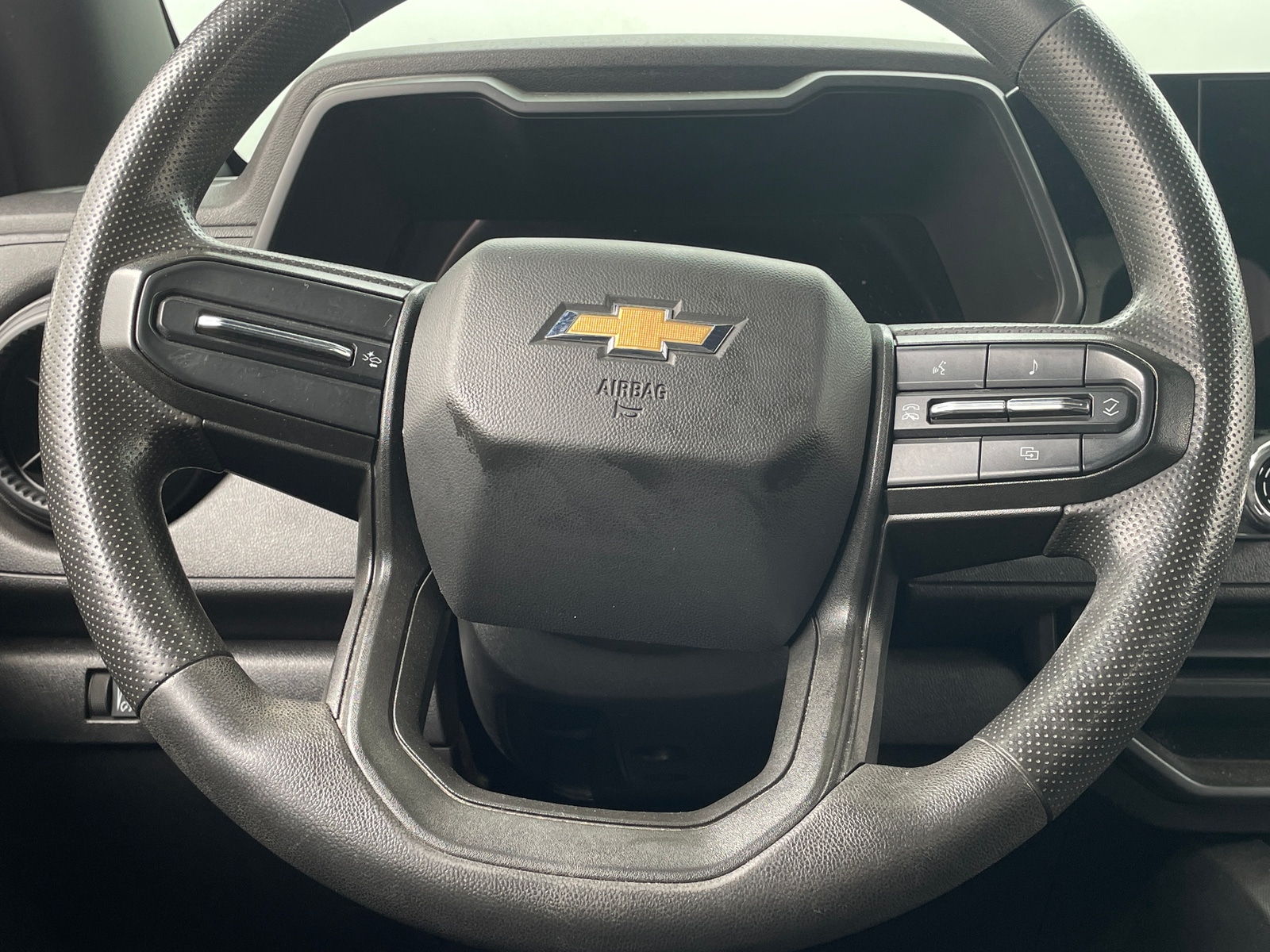 Thumbnail: 2024 Chevrolet Colorado - 5