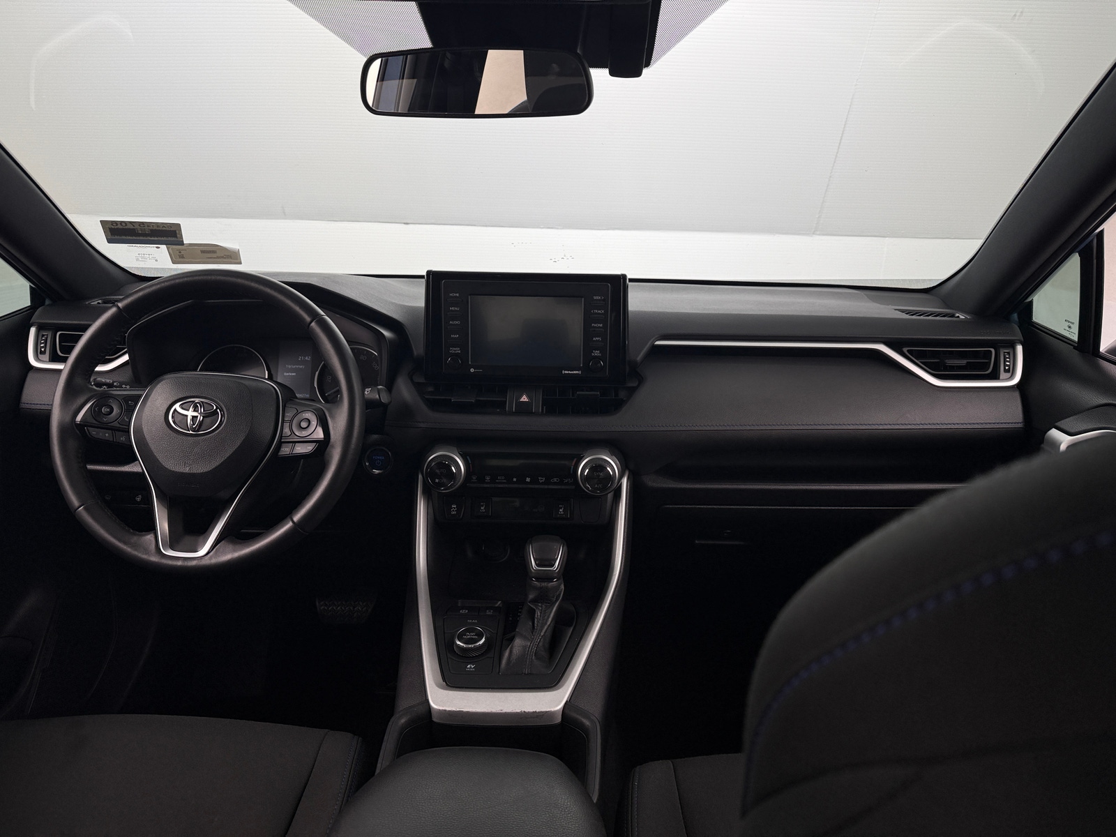 Thumbnail: 2022 Toyota RAV4 - 3