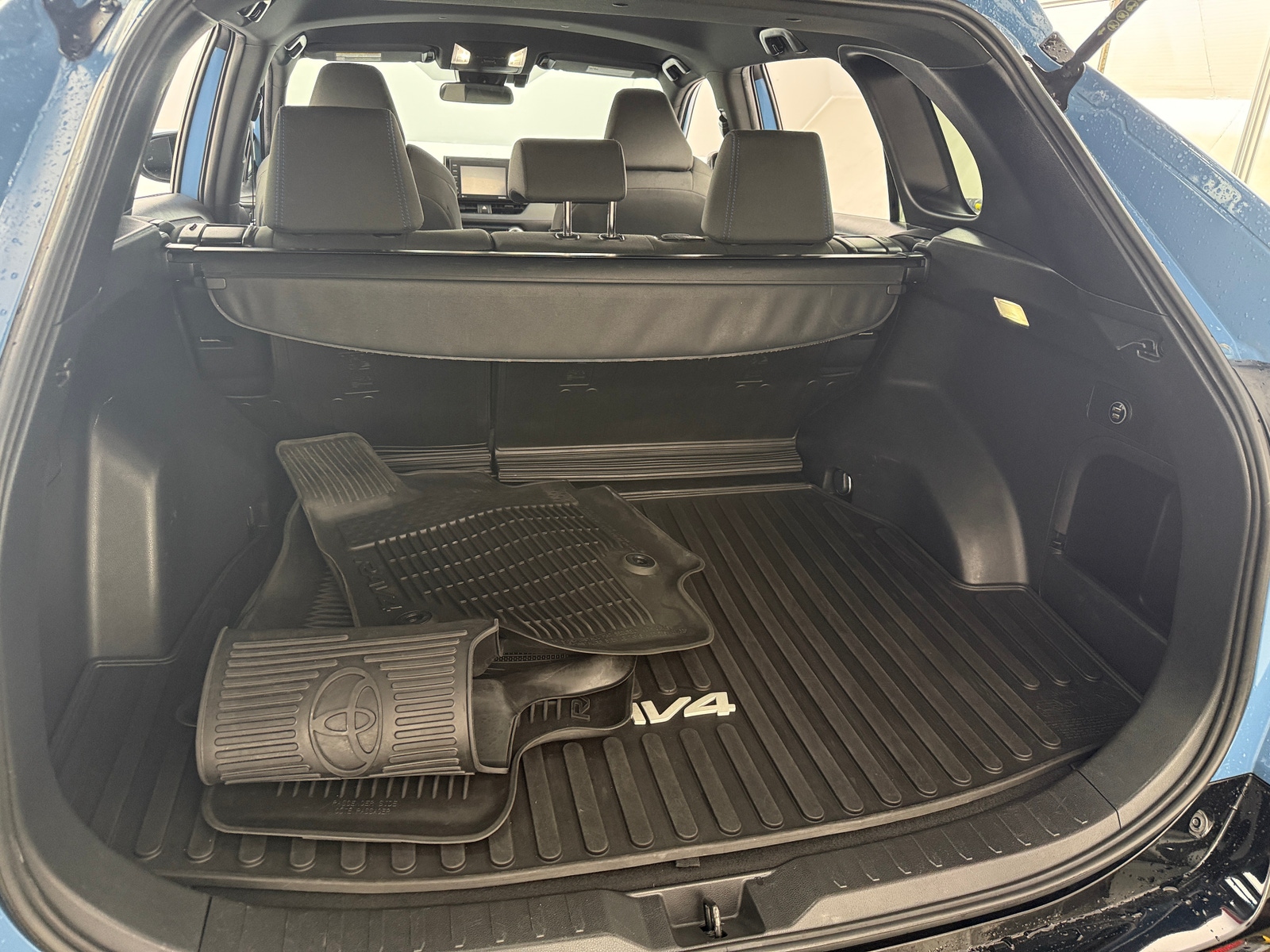 Thumbnail: 2022 Toyota RAV4 - 7