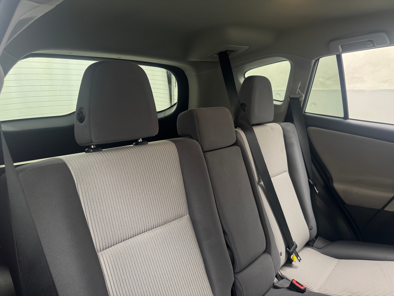 Thumbnail: 2015 Toyota RAV4 - 6