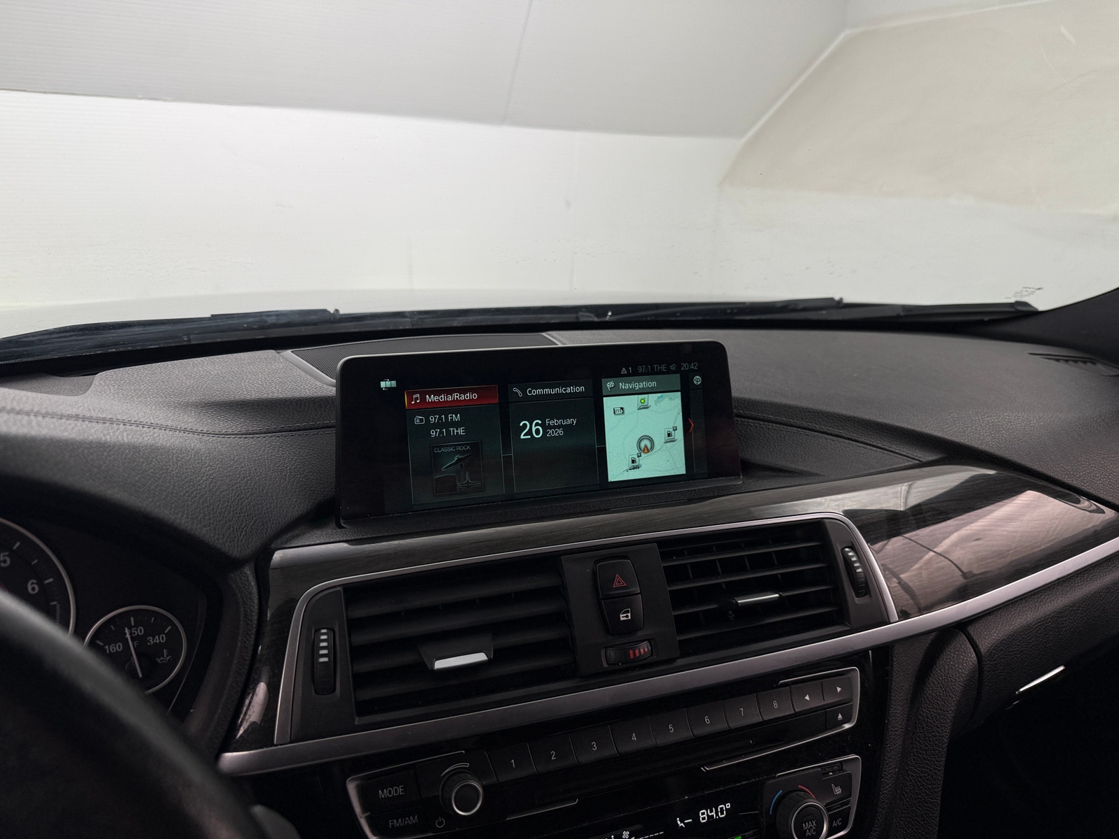 Thumbnail: 2018 BMW 3 Series - 3