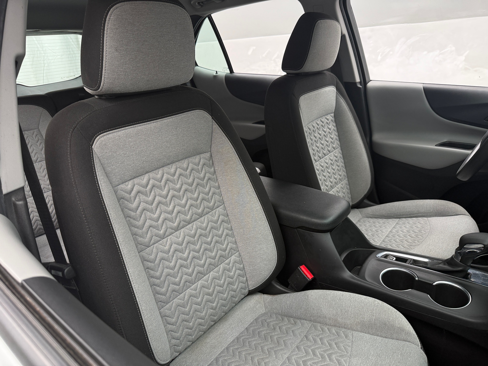 Thumbnail: 2022 Chevrolet Equinox - 2