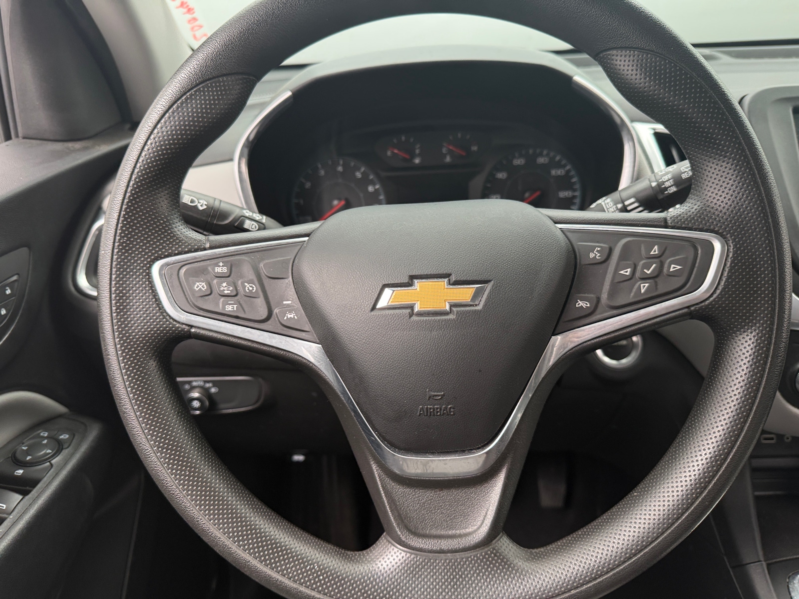 Thumbnail: 2022 Chevrolet Equinox - 5