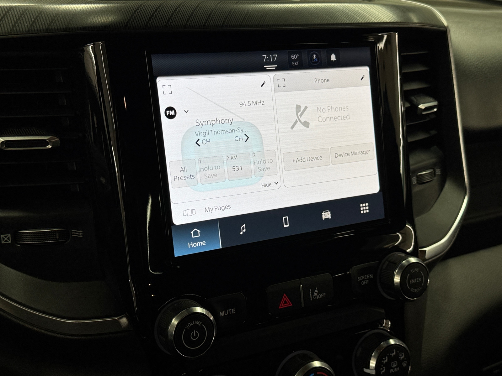 Thumbnail: 2025 RAM 1500 - 4