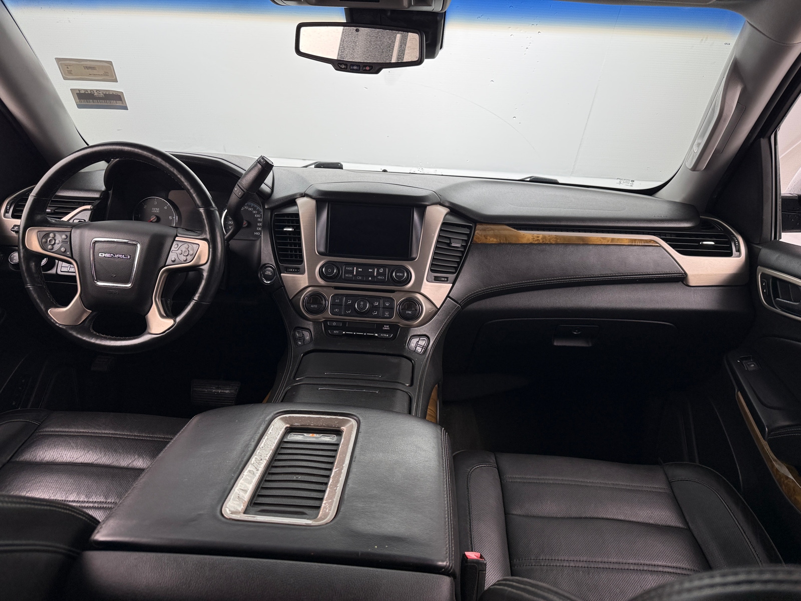 Thumbnail: 2017 GMC Yukon - 2