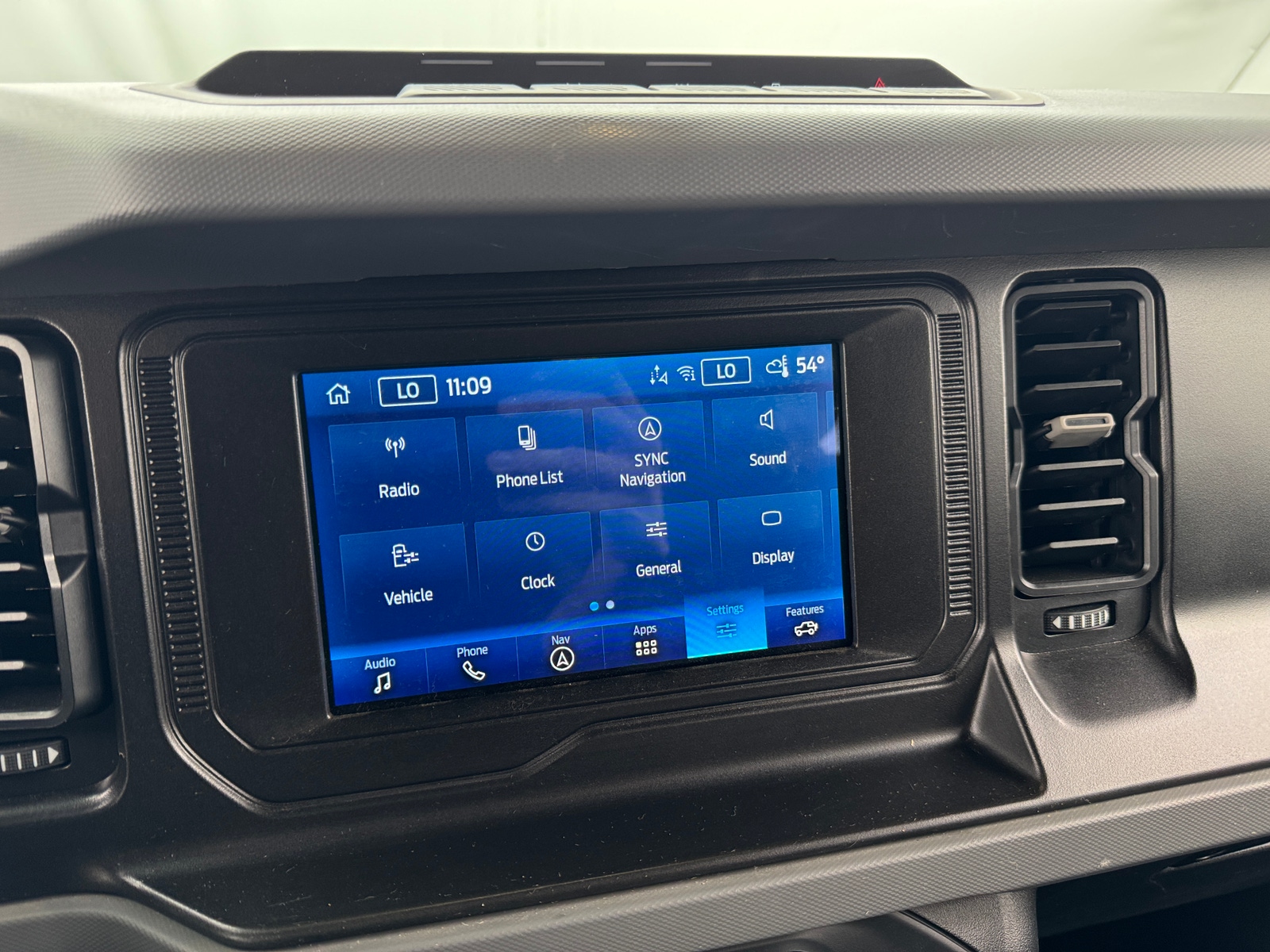 Thumbnail: 2022 Ford Bronco - 4