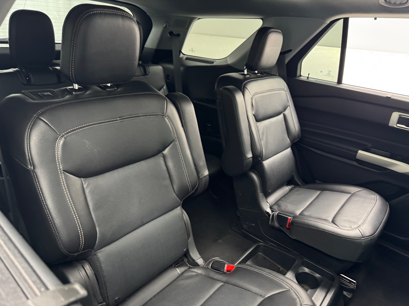 Thumbnail: 2021 Ford Explorer - 5