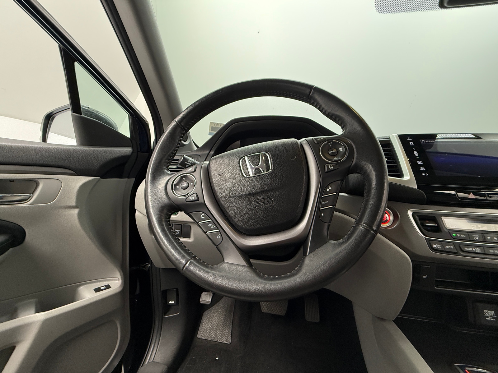 Thumbnail: 2020 Honda Ridgeline - 4