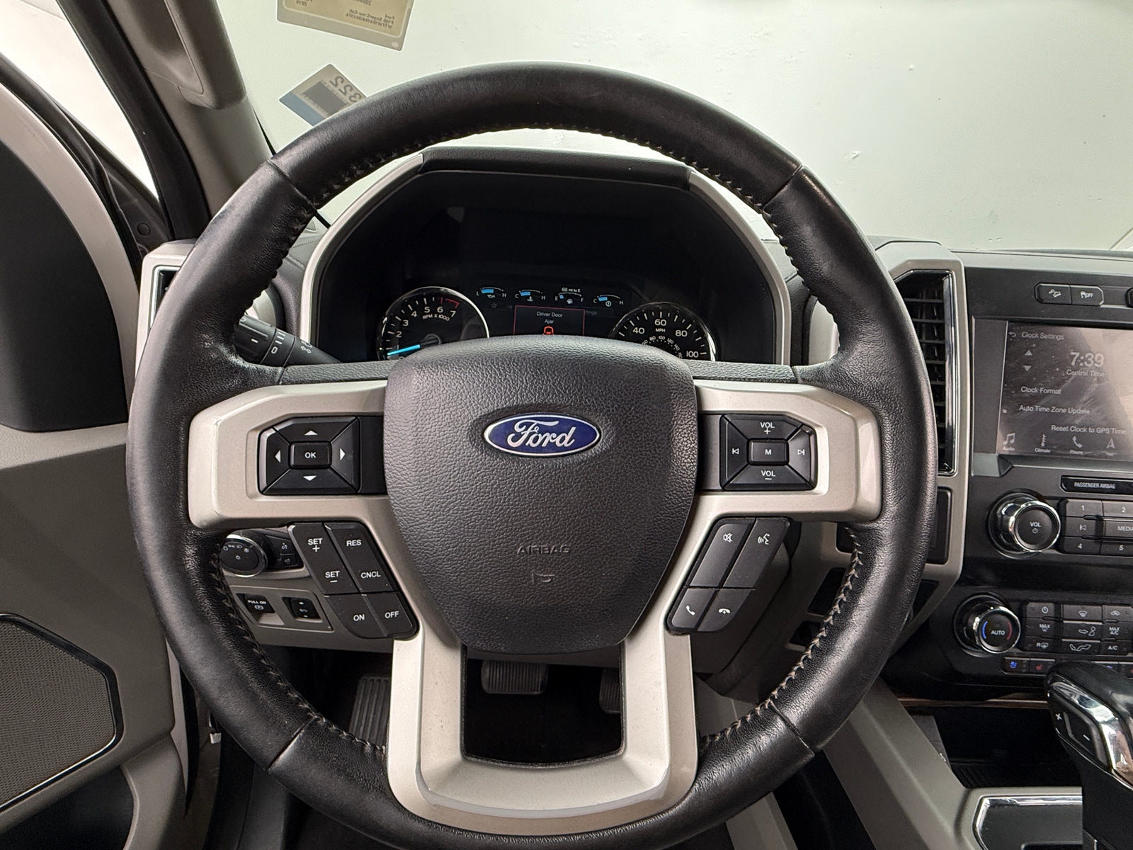 Thumbnail: 2019 Ford Econoline - 4