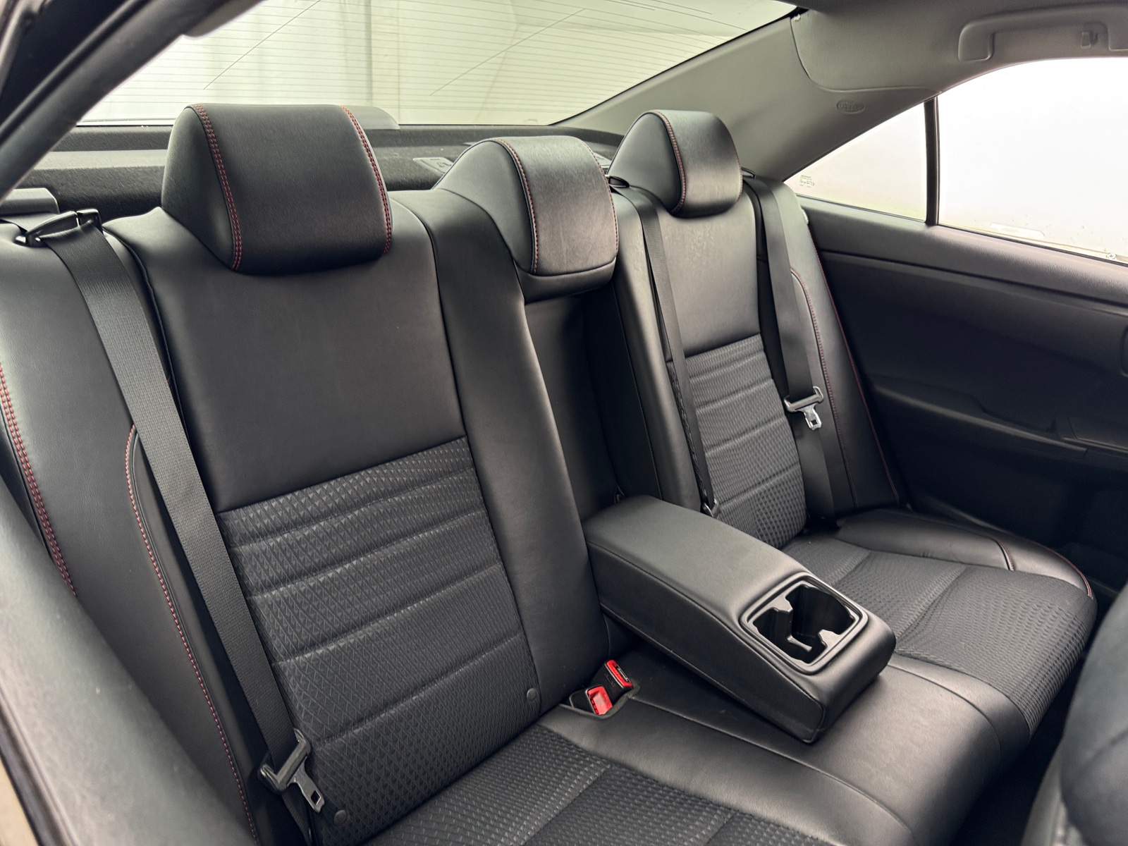 Thumbnail: 2015 Toyota Camry - 6