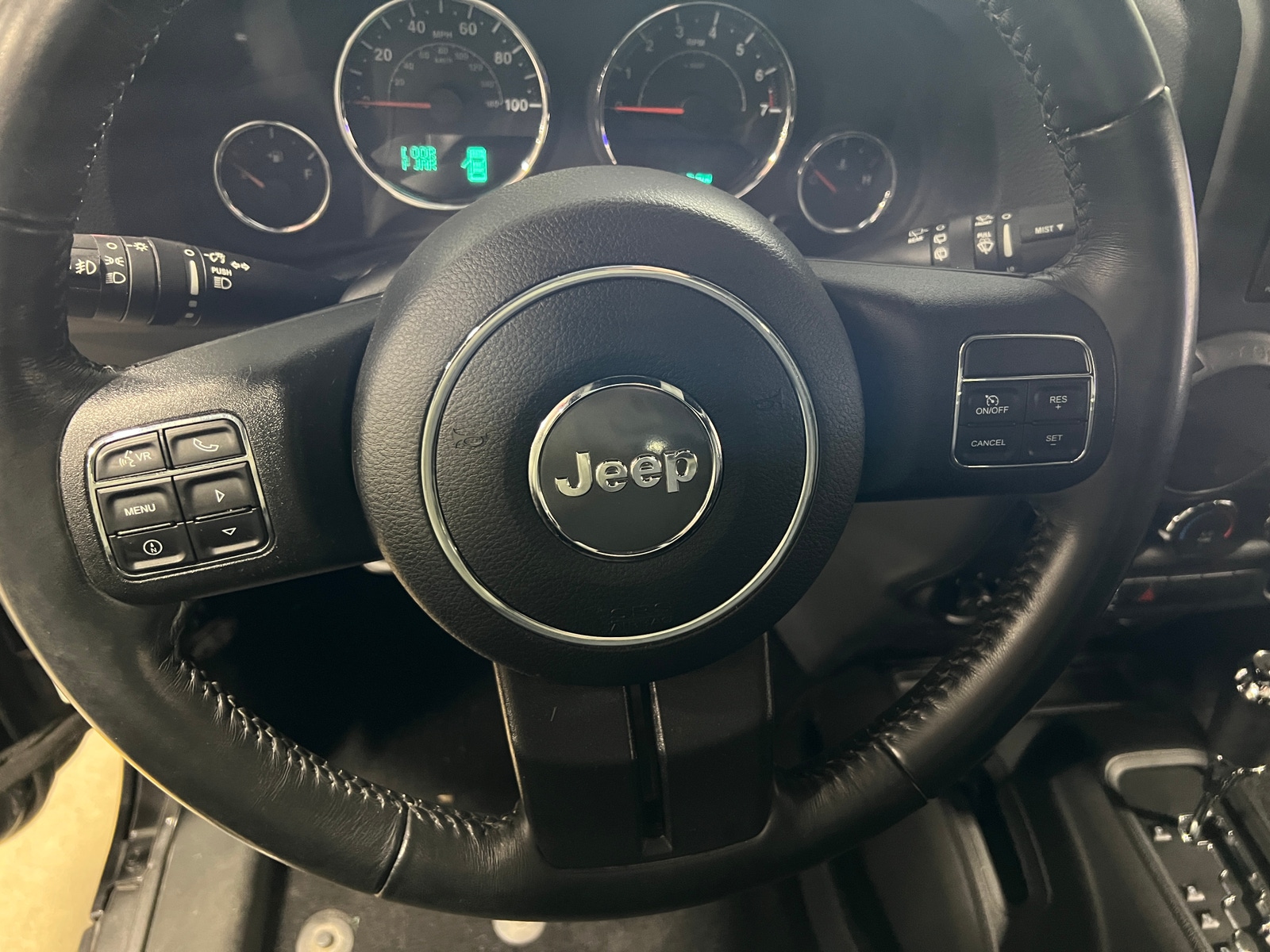 Thumbnail: 2017 Jeep Wrangler - 5