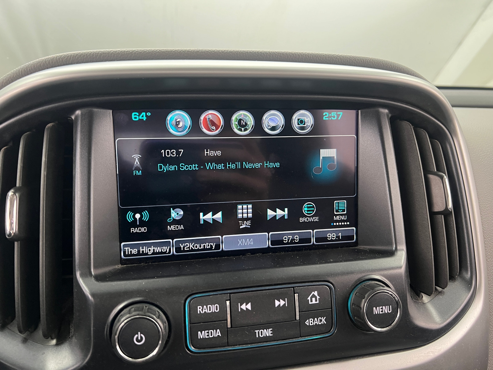 Thumbnail: 2018 Chevrolet Colorado - 4