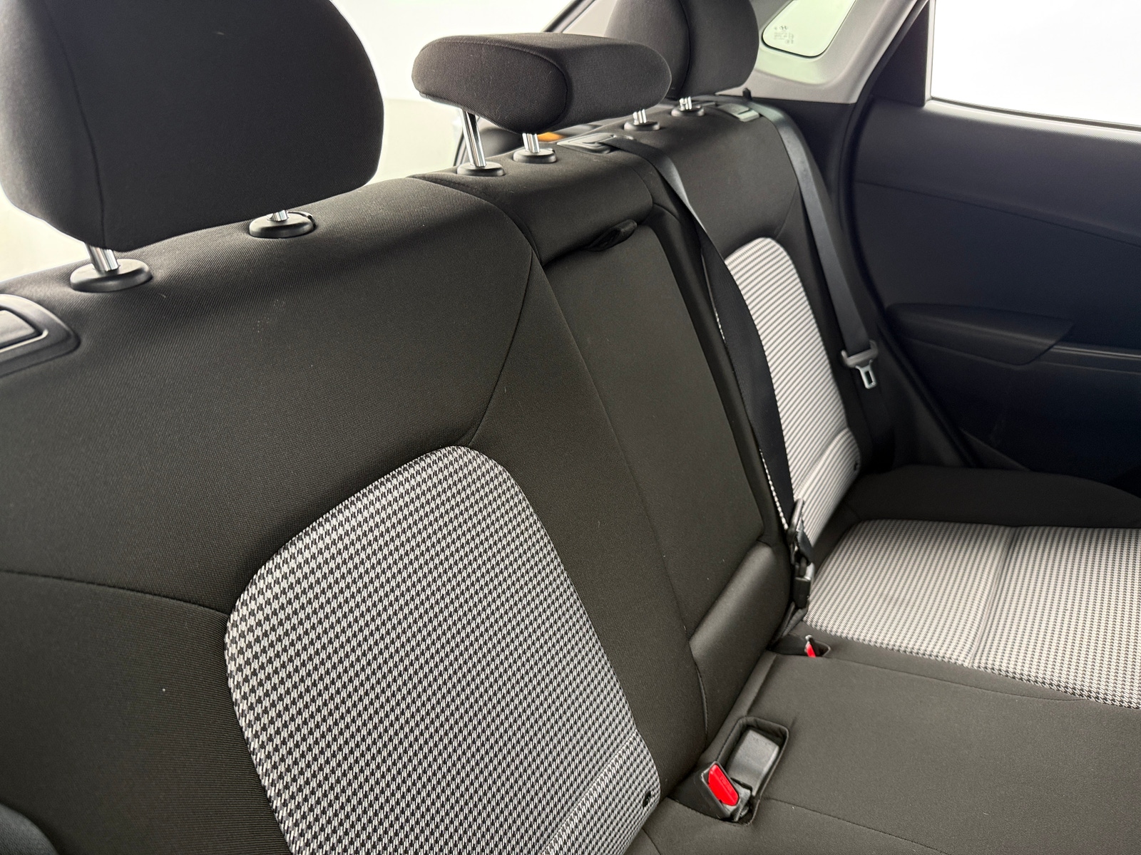 Thumbnail: 2018 Hyundai Kona - 6