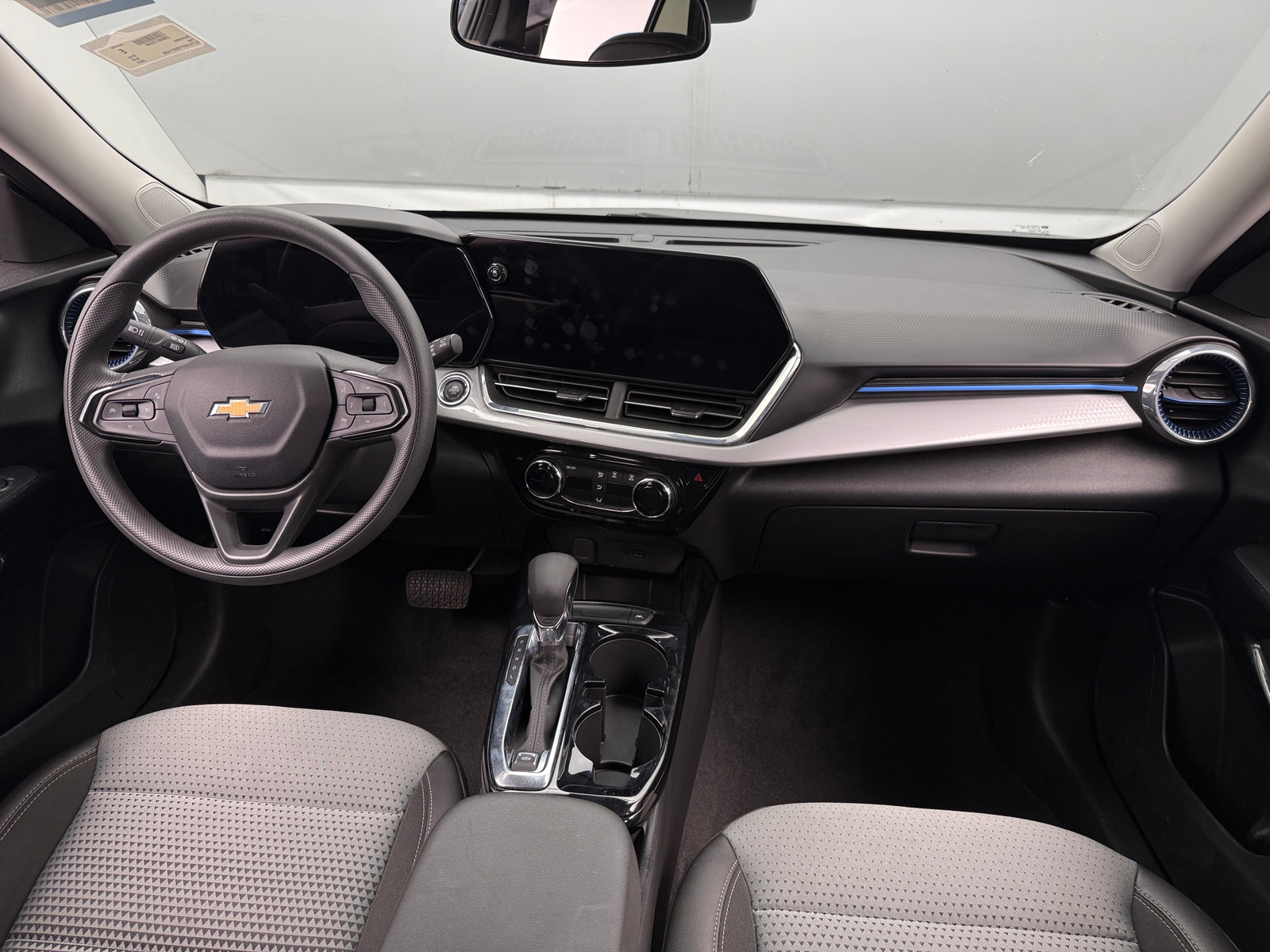 Thumbnail: 2025 Chevrolet Trax - 3