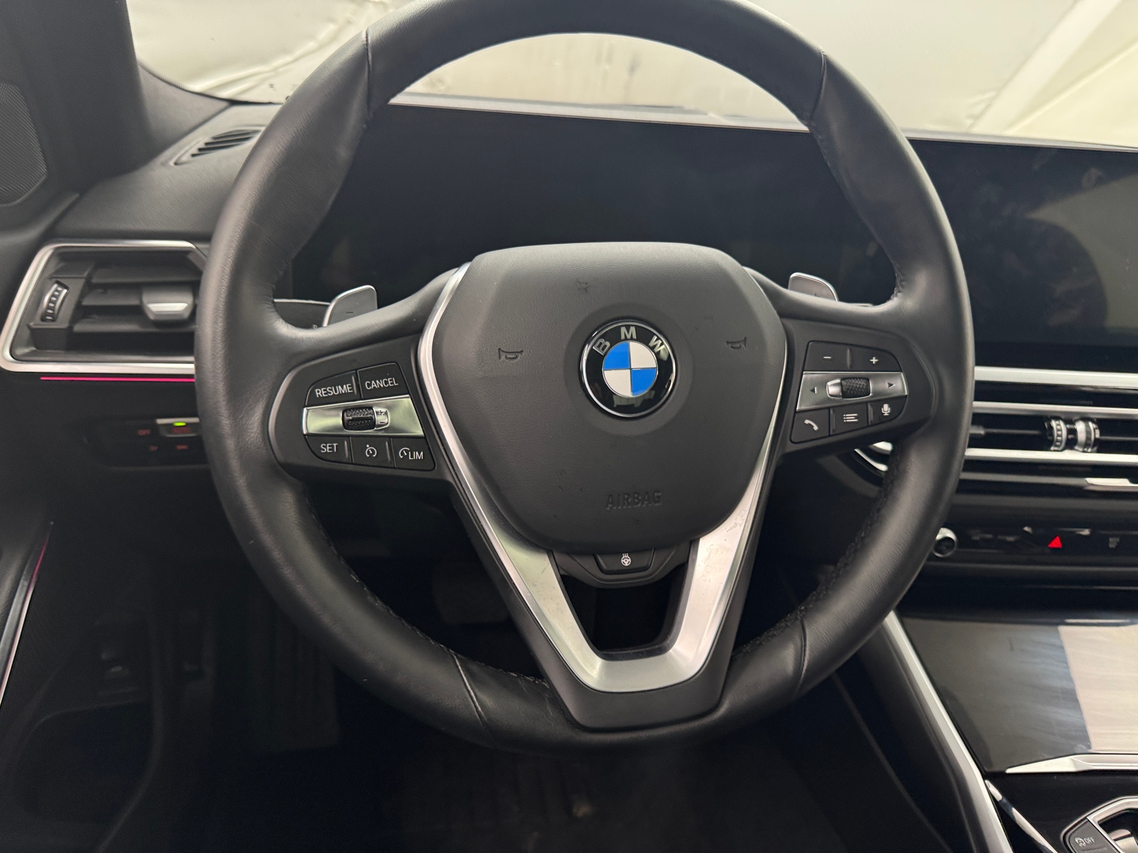 Thumbnail: 2023 BMW 3 Series - 4