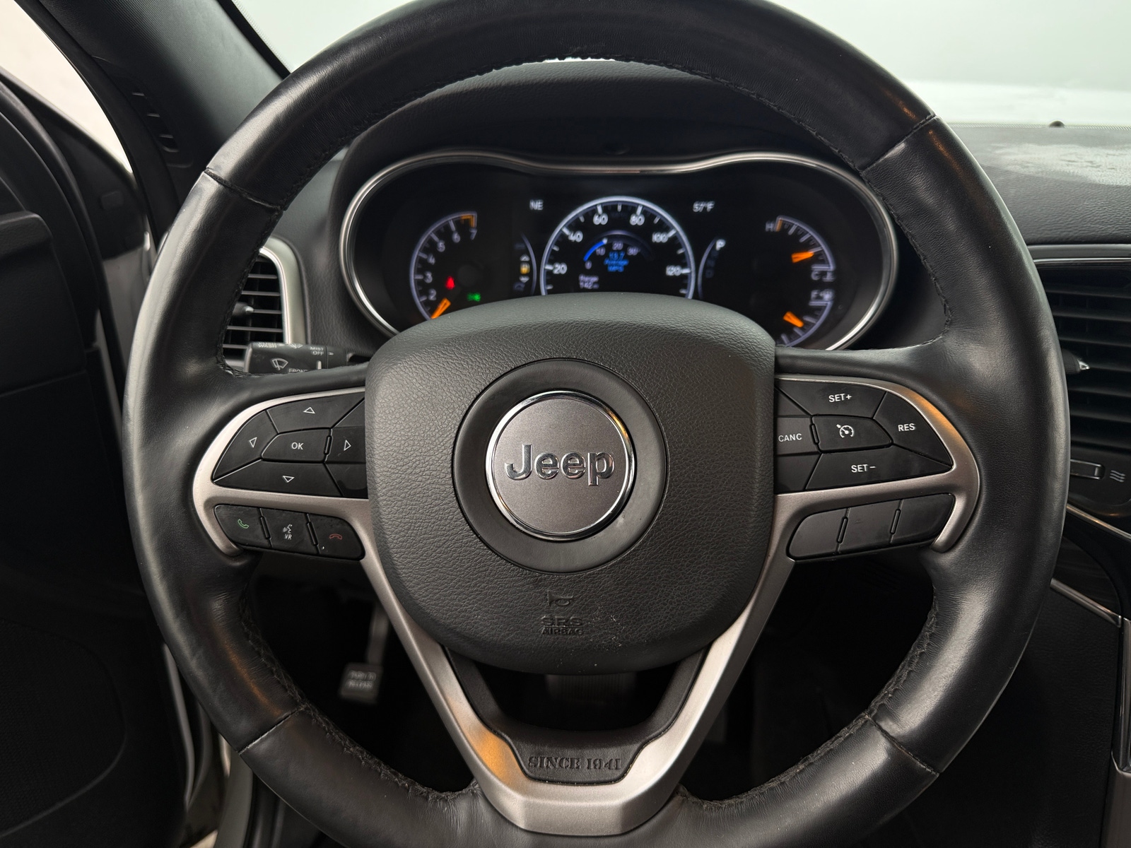 Thumbnail: 2022 Jeep Grand Cherokee - 4