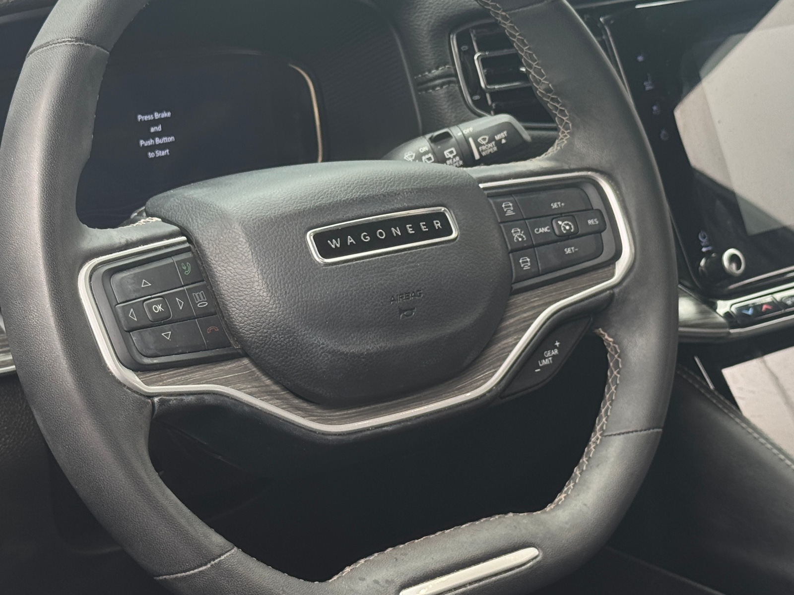 Thumbnail: 2023 Jeep Wagoneer - 4