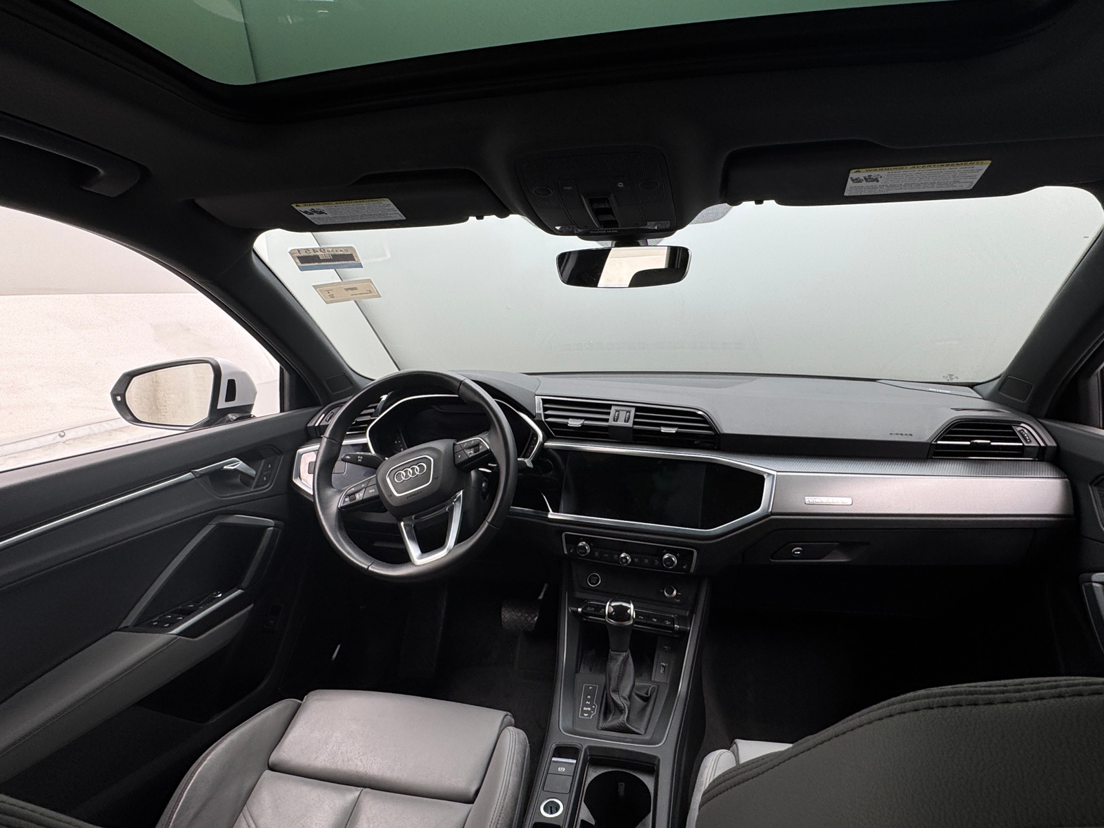 Thumbnail: 2021 Audi Q3 - 2